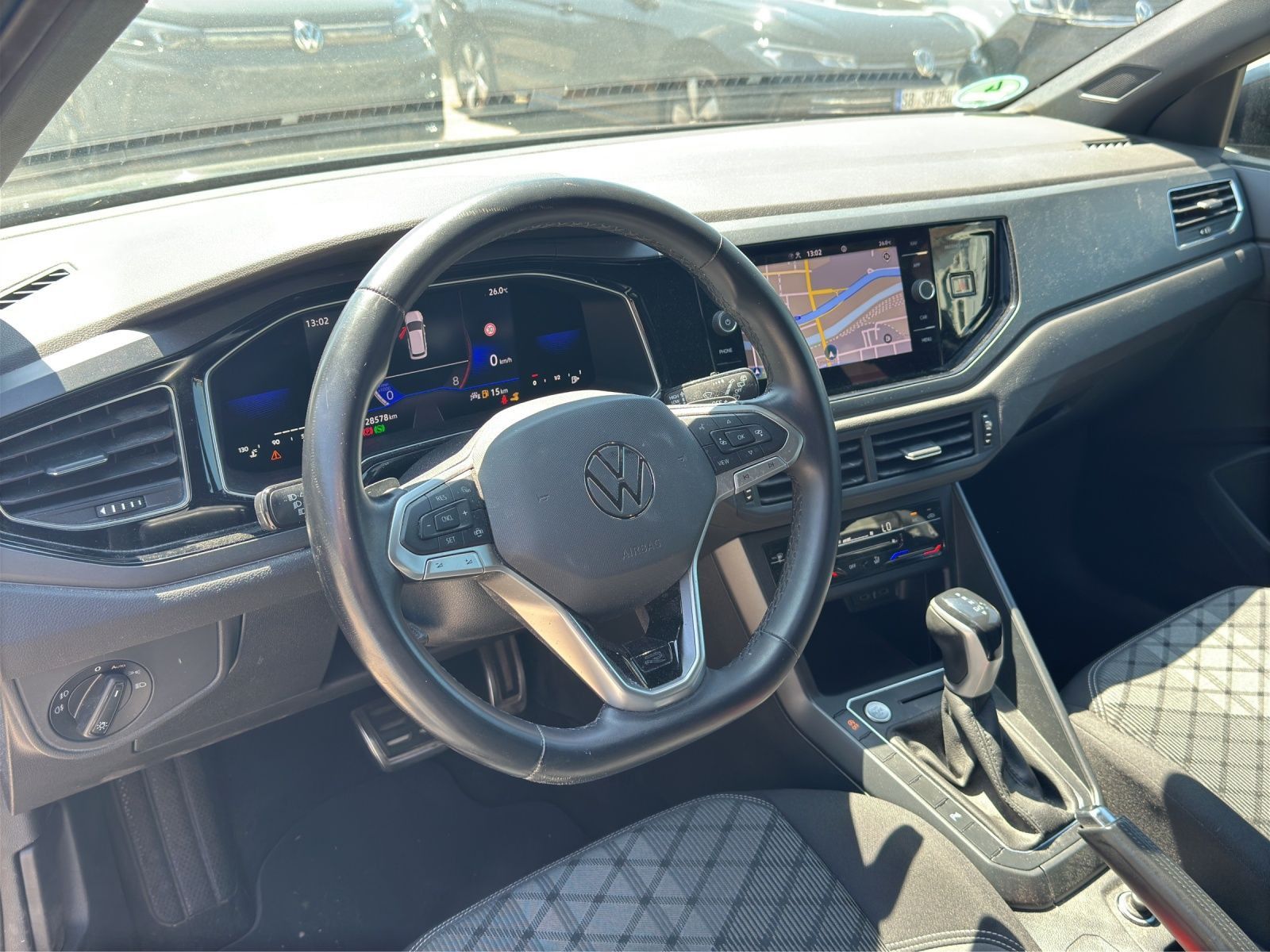 Volkswagen Taigo R-Line 1.5 TSI DSG - Samsaru's Car Outlet