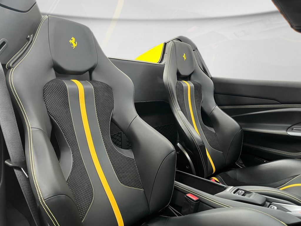 Ferrari F8 Spider - Samsaru's Car Outlet