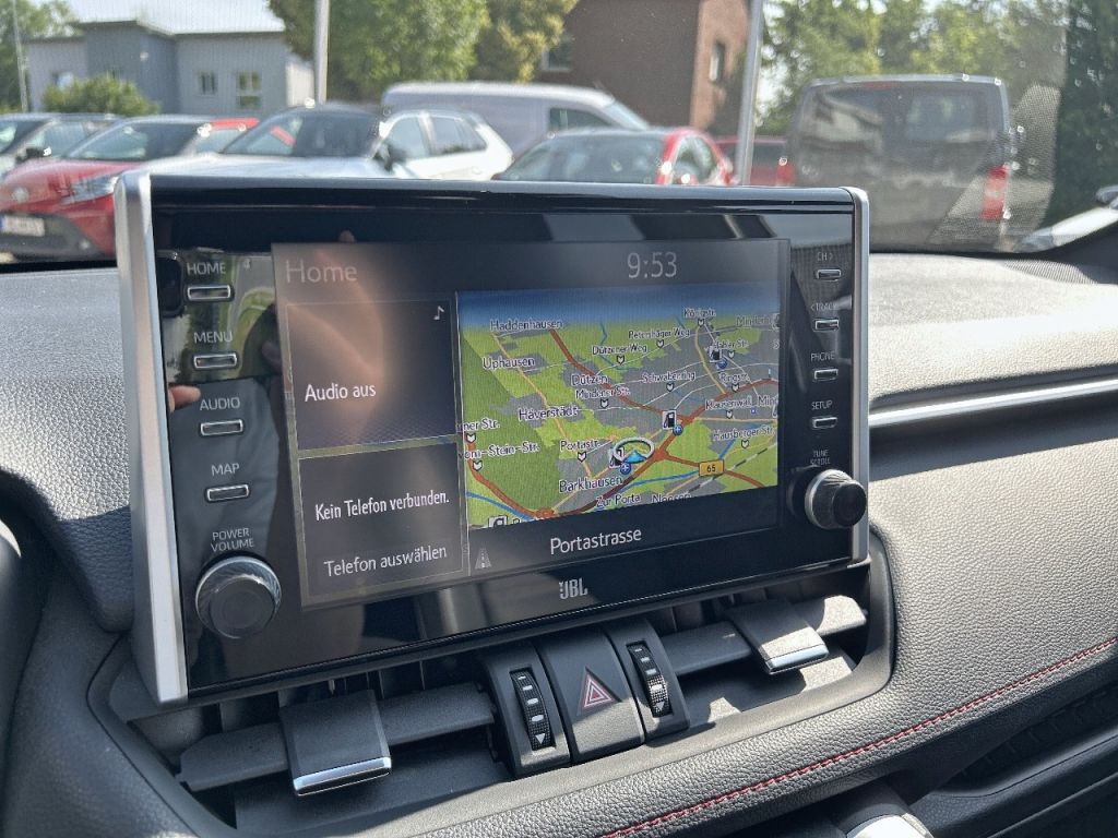 Toyota RAV 4 Plug-in-Hybrid - Samsaru's Car Outlet