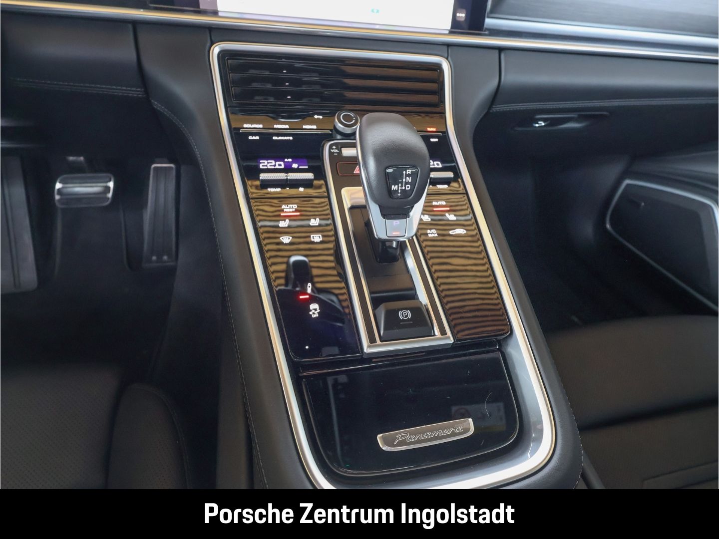 Porsche Panamera GTS Sport Turismo, el AHK, PDCC, Sport