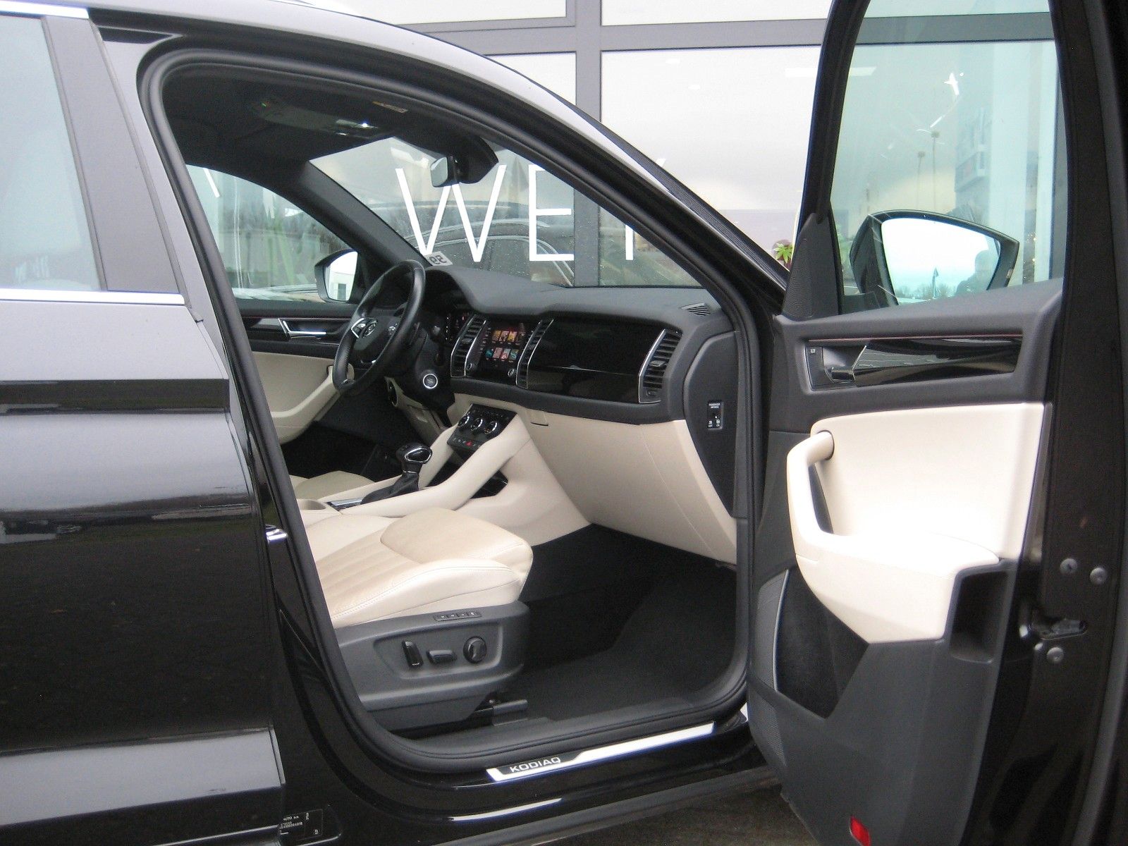 Skoda Kodiaq L&K 2.0 TDI 147kW DSG 4x4/LED/AHK/DCC/SHZ