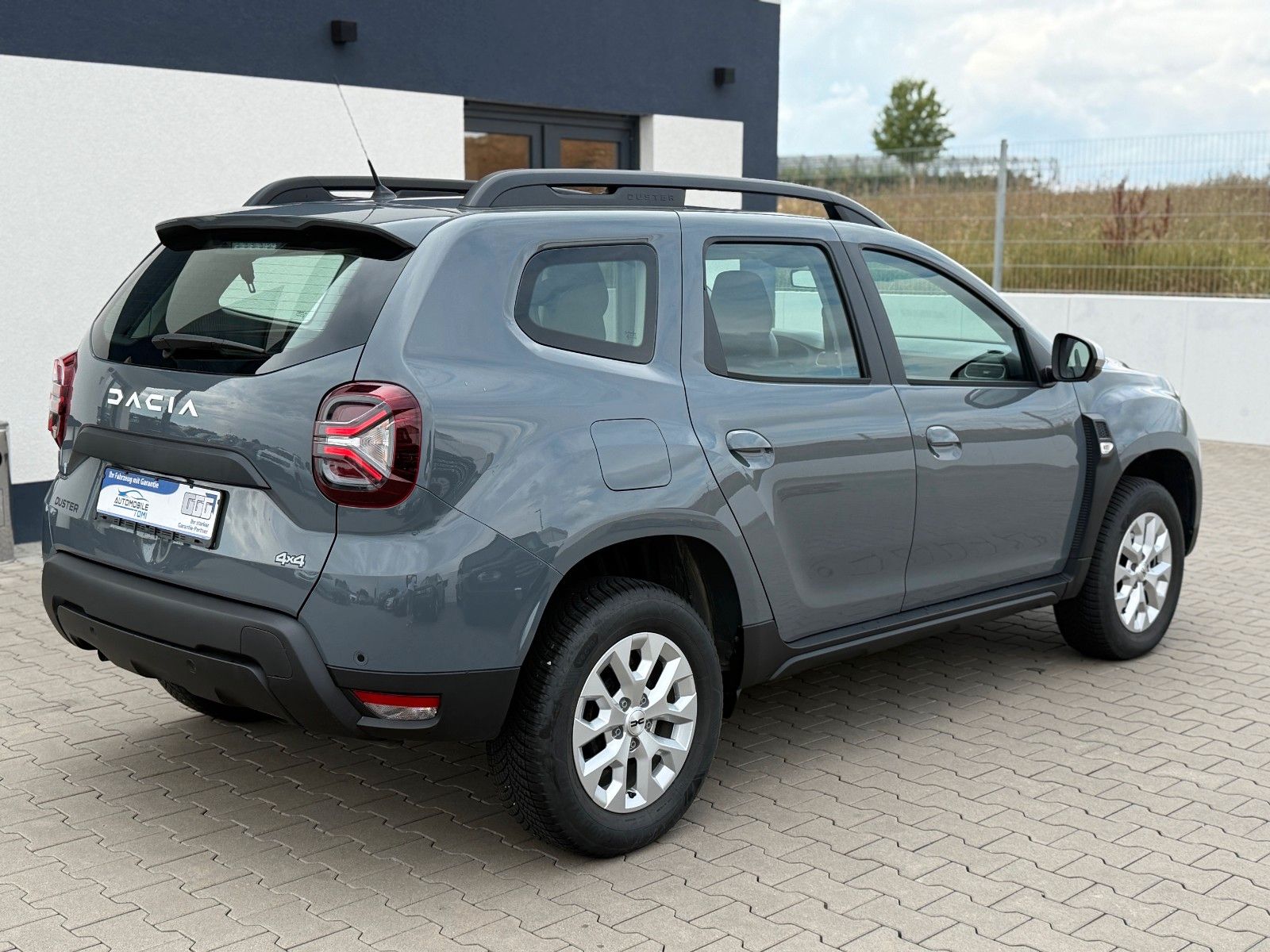 Dacia Duster II Expression 4WD - Samsaru's Car Outlet