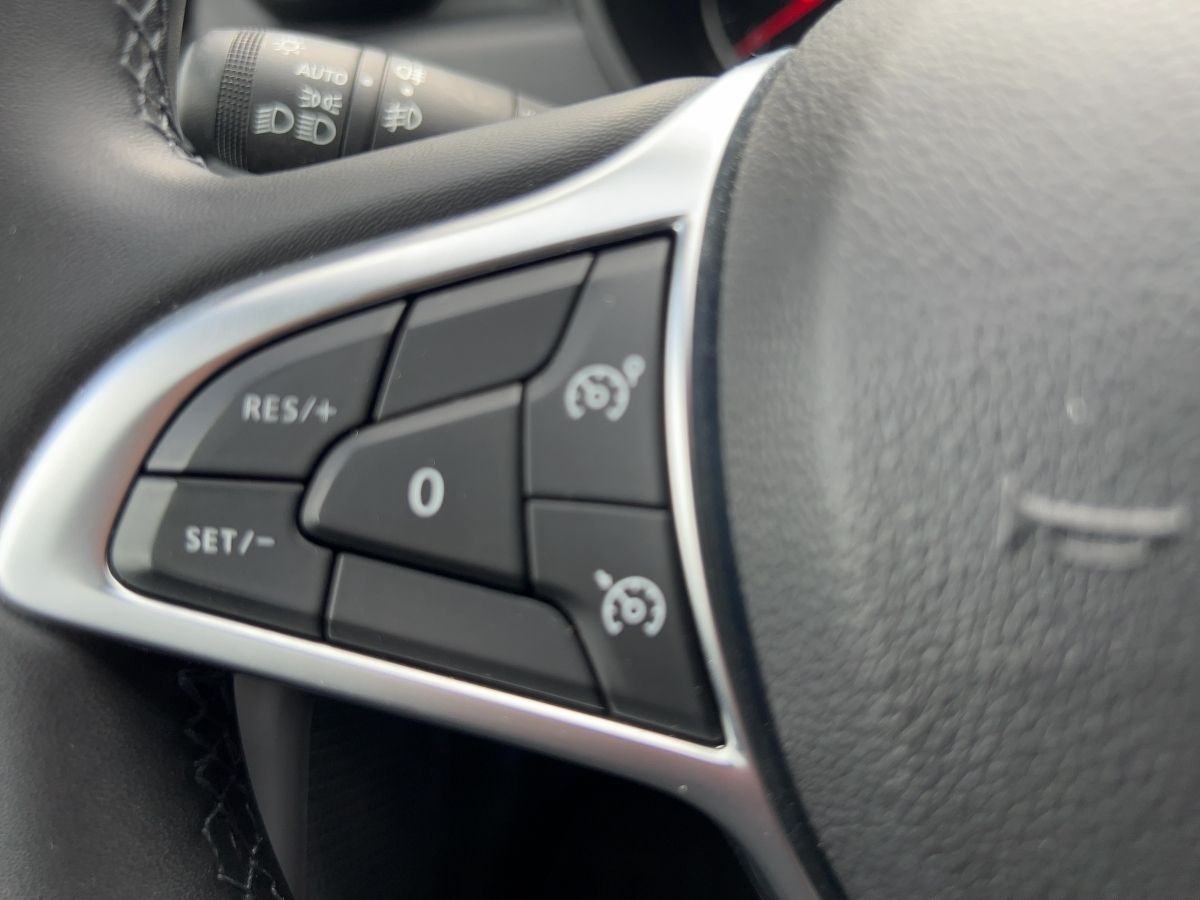 Dacia Duster II 1.0 TCe 100 LPG Comfort 2WD - Samsaru's Car Outlet