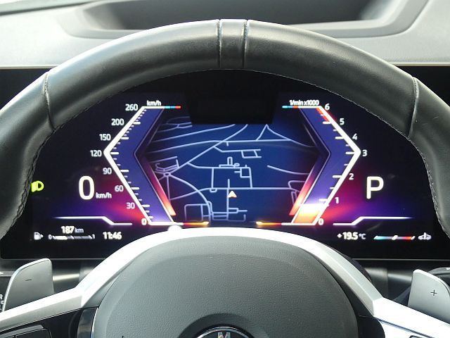BMW 320 d xDriv Tou M Sport PRO ACC°Pano°Stdhzg.°19Z