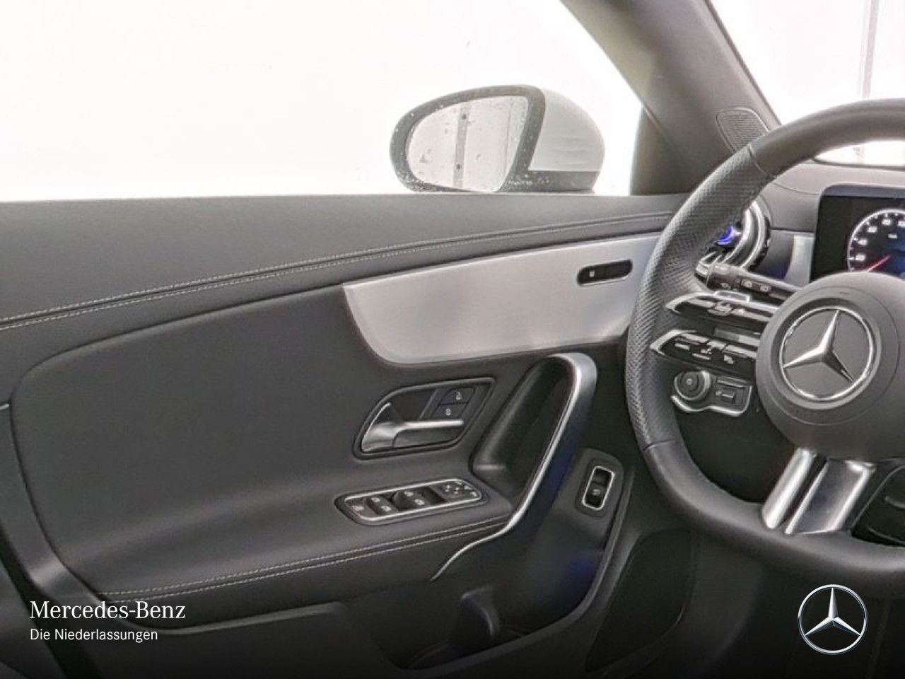 Mercedes-Benz CLA 250 4M AMG Premium - Samsaru's Car Outlet