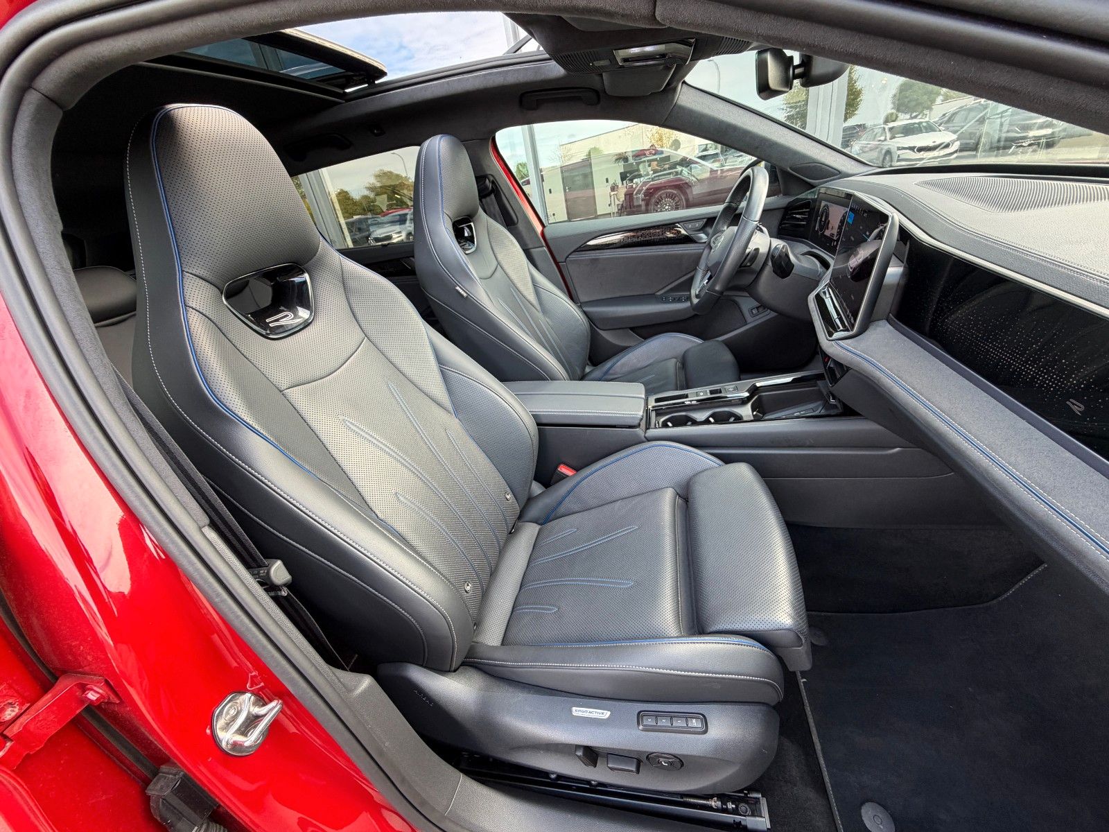 Volkswagen Passat 2.0TDI 4x4 R-Line Leder Pano Signature