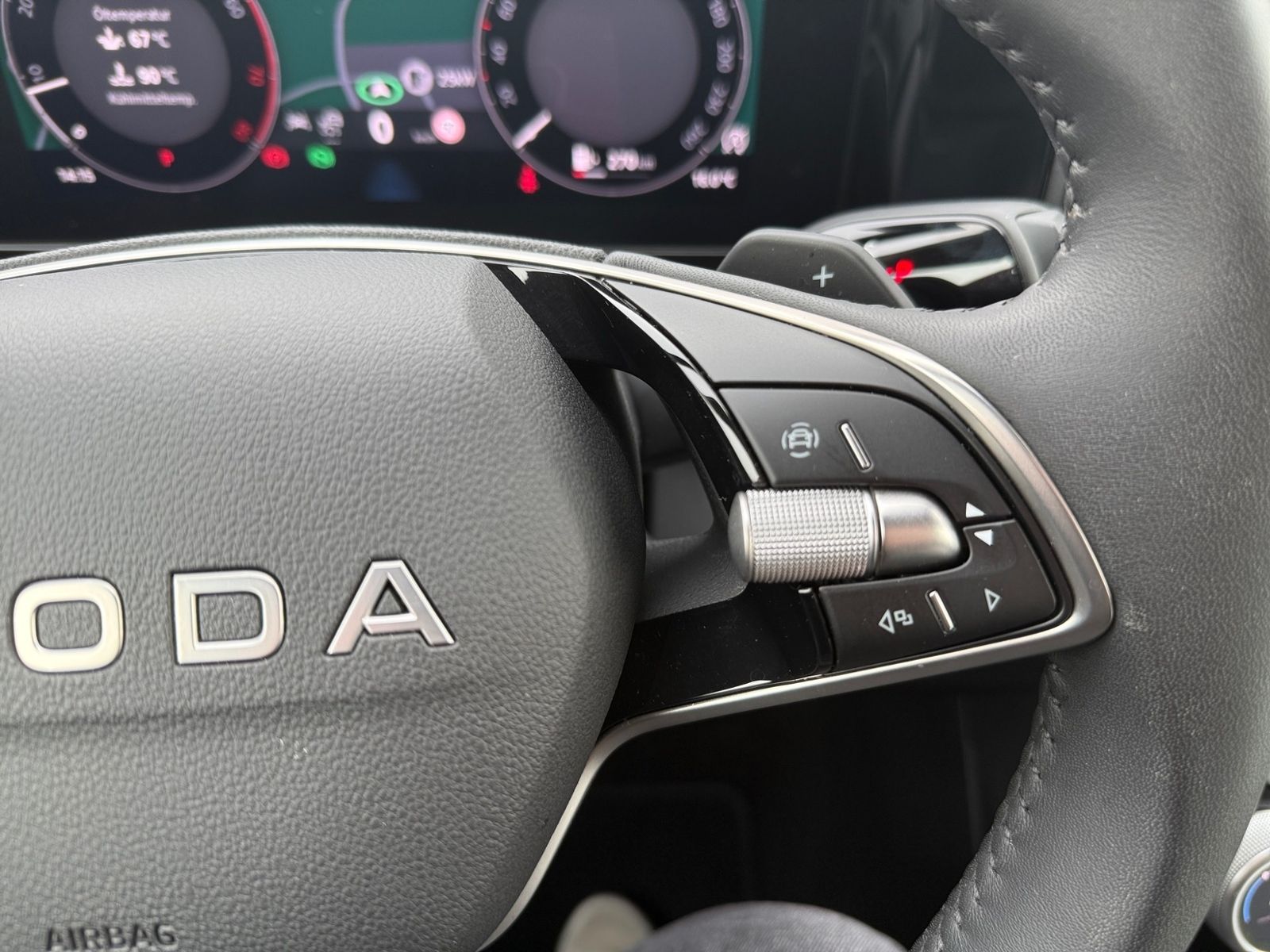 Skoda Kodiaq 2.0 TSI DSG 4x4 SELECTION +MATRIX +AHK +R