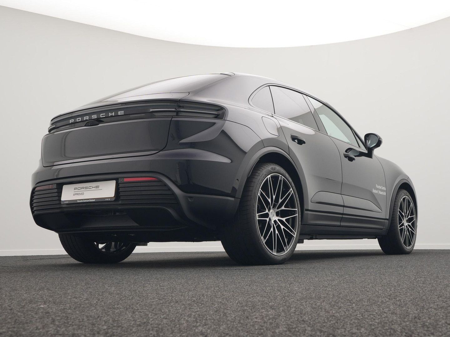 Porsche Macan 4