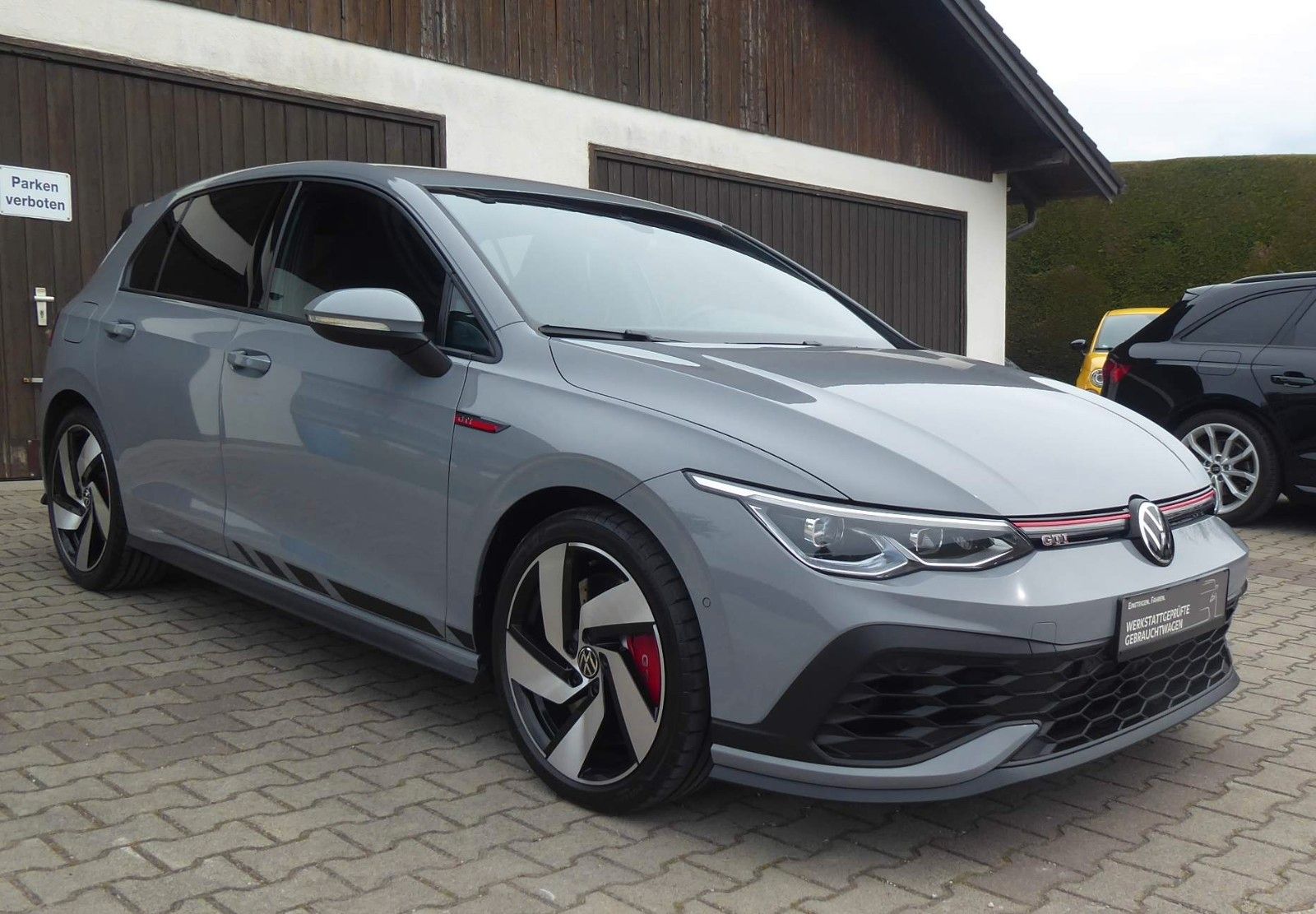 Volkswagen Golf VIII GTI Clubsport - Samsaru's Car Outlet