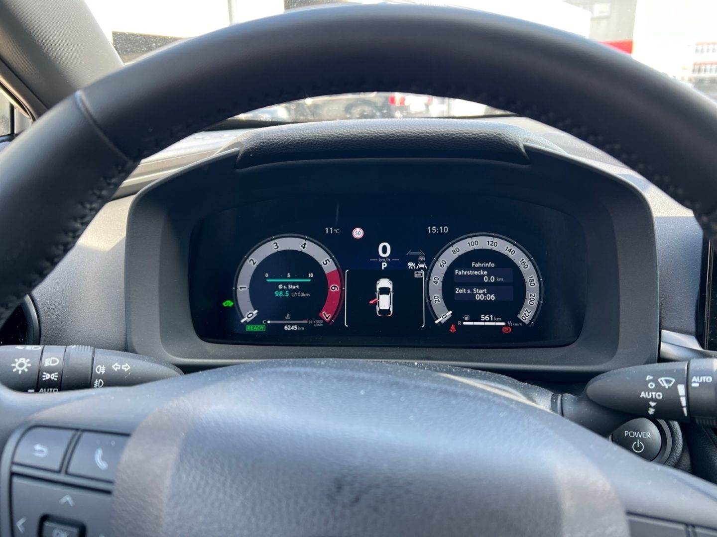 Toyota C-HR 1.8l Hybrid - Samsaru's Car Outlet