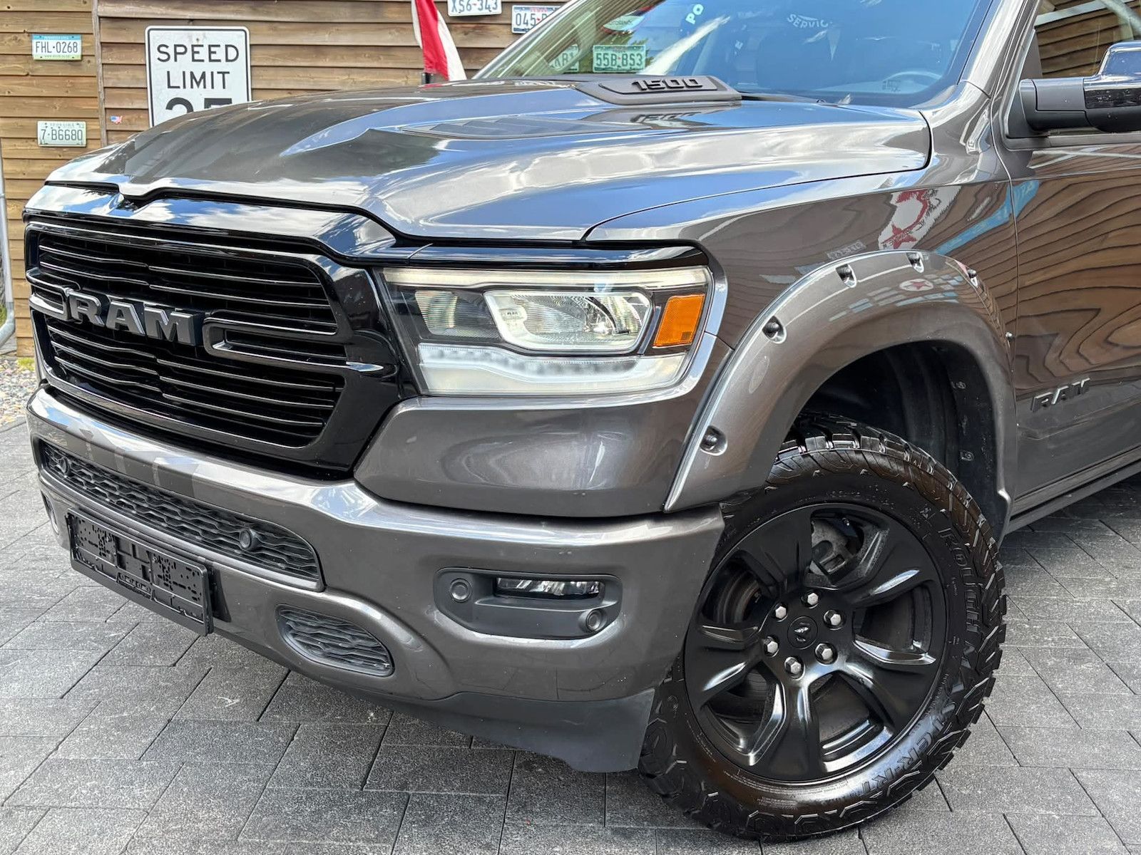 Dodge RAM 1500 Laramie 5.7L AHK Memory 4x4 Alpine LPG