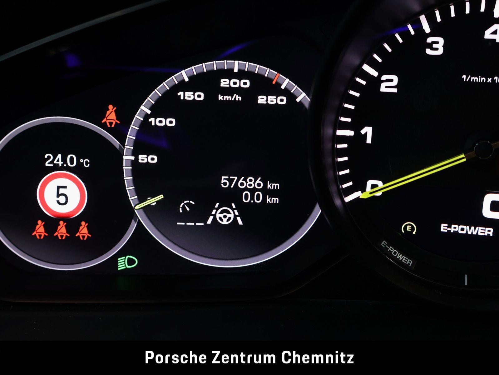 Porsche Cayenne E-Hybrid Luft;Pano;BOSE;Sitzbelüft.;14-W