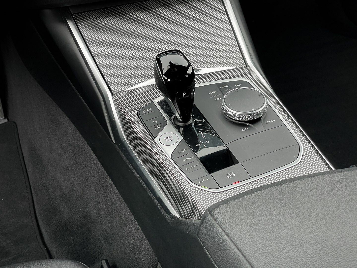BMW 330e Touring M Sport - Samsaru's Car Outlet
