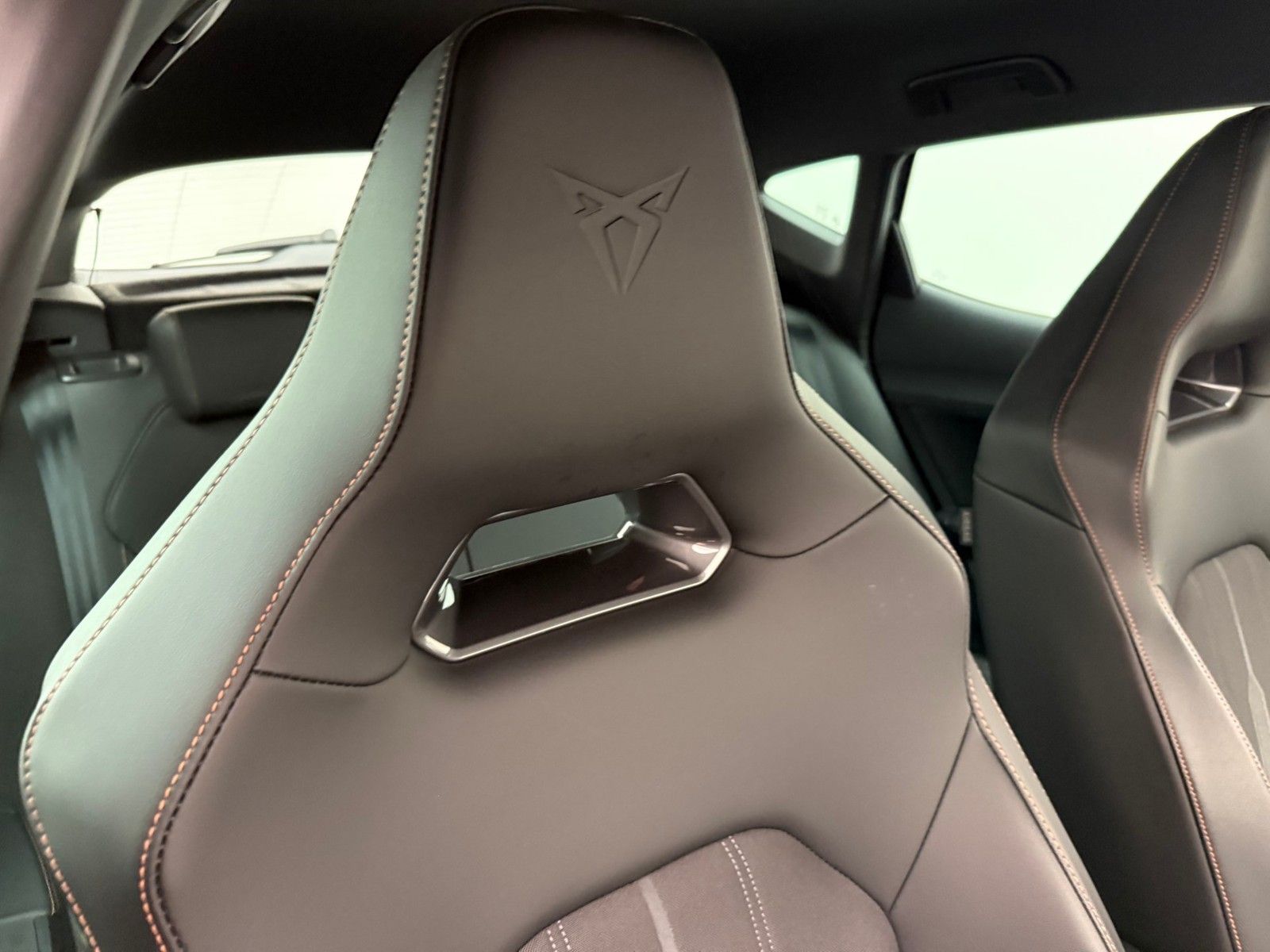 Cupra Formentor VZ 2.0 TSI DSG 4Dr Navi19DCC AHK