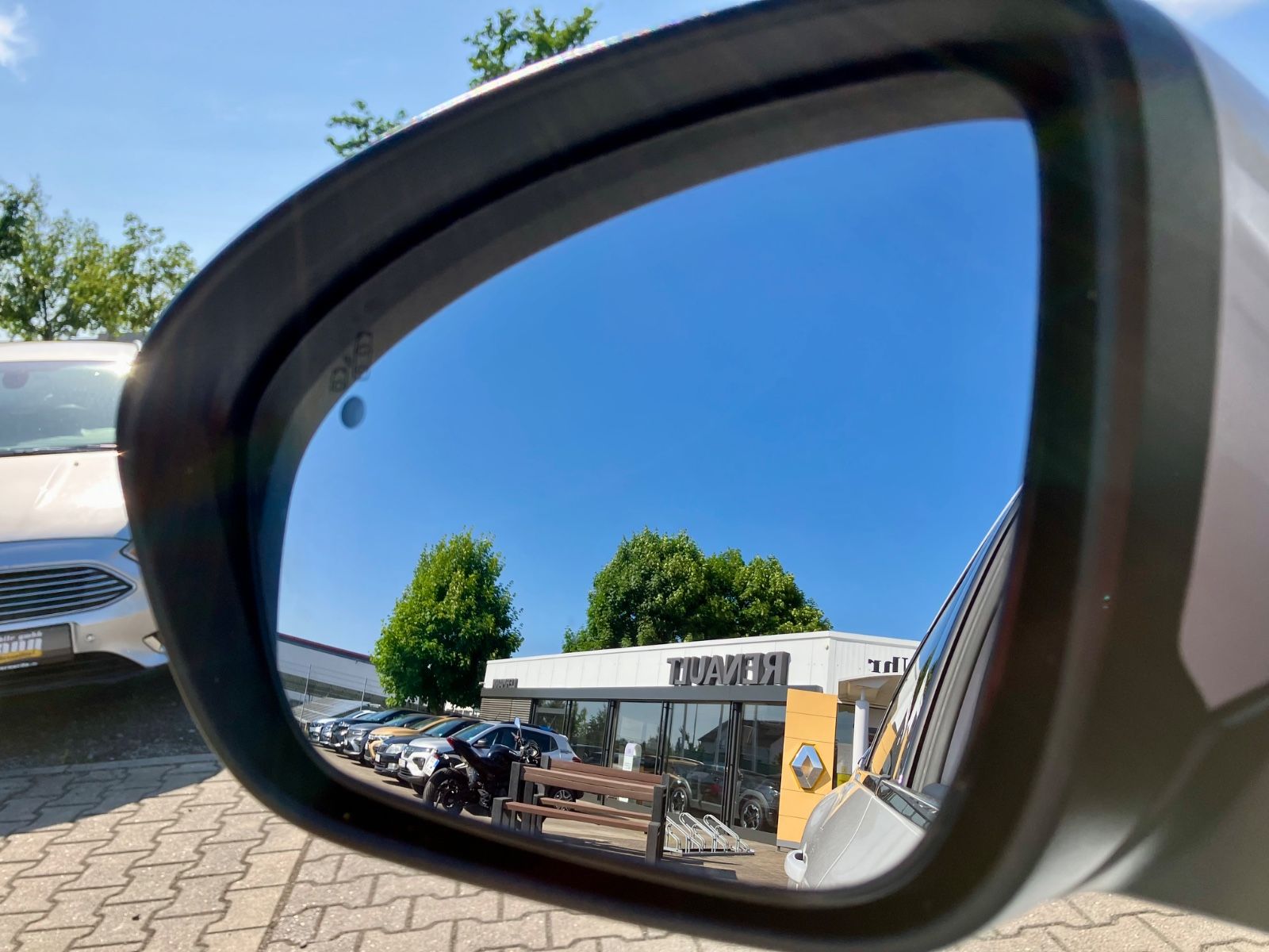 Renault Arkana Techno Hybrid - Samsaru's Car Outlet