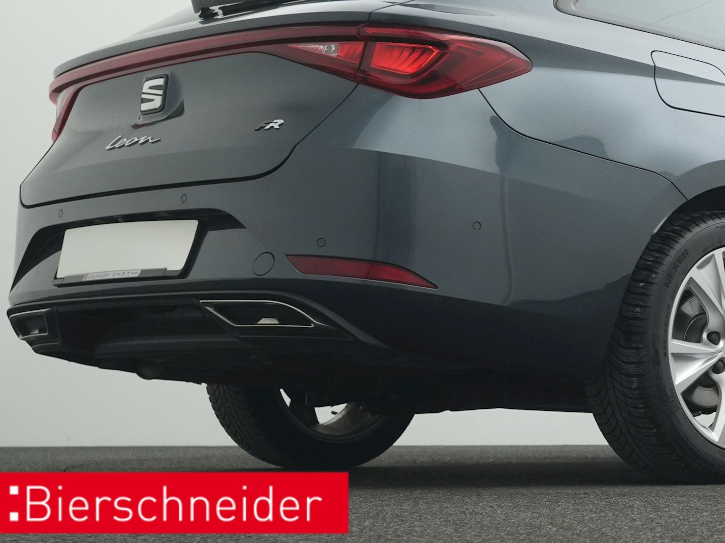 Seat Leon Sportstourer 2.0 TDI DSG FR NAVI AHK LED