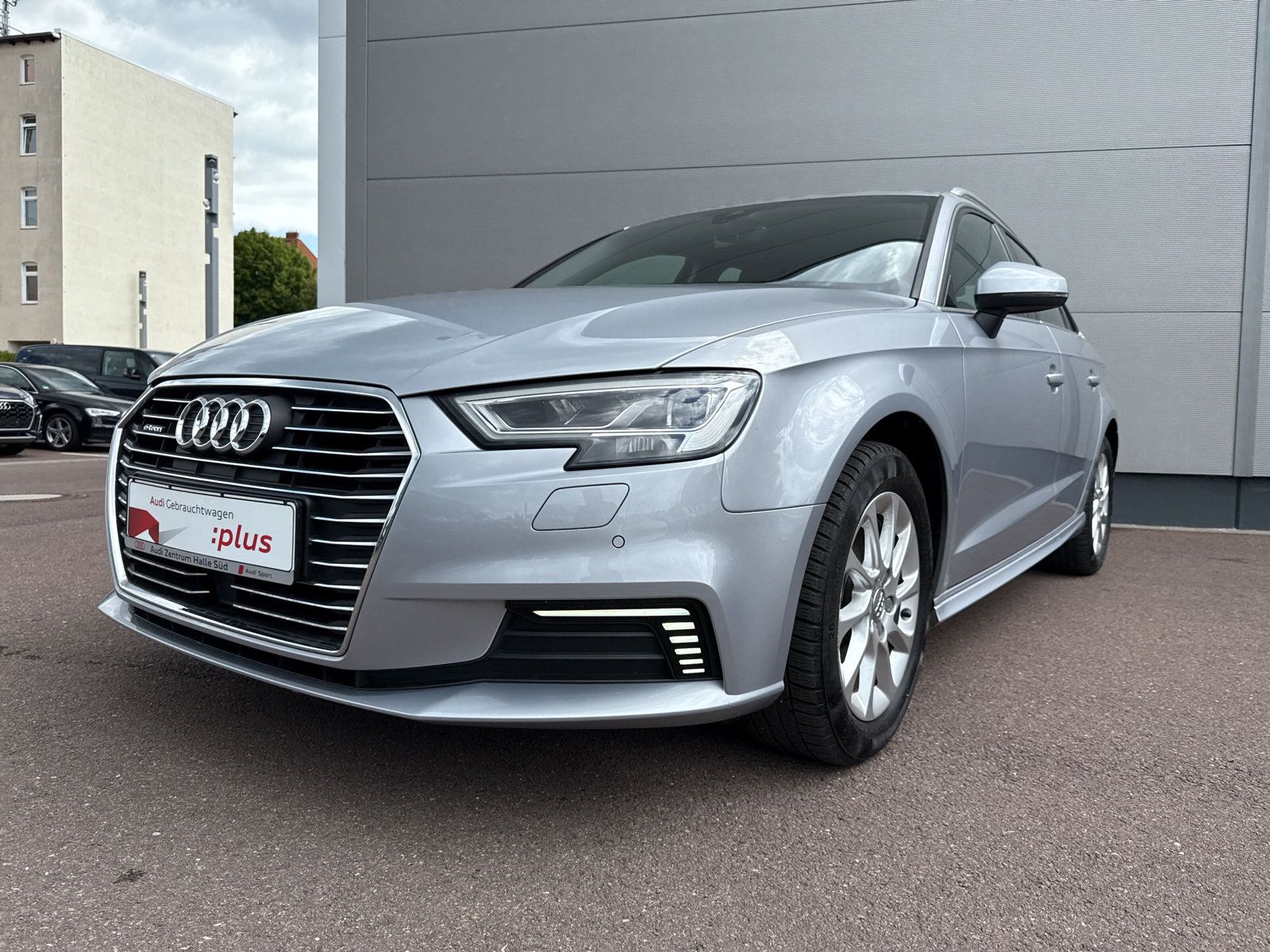 Audi A3 Sportback 40 e-tron design - Samsaru's Car Outlet