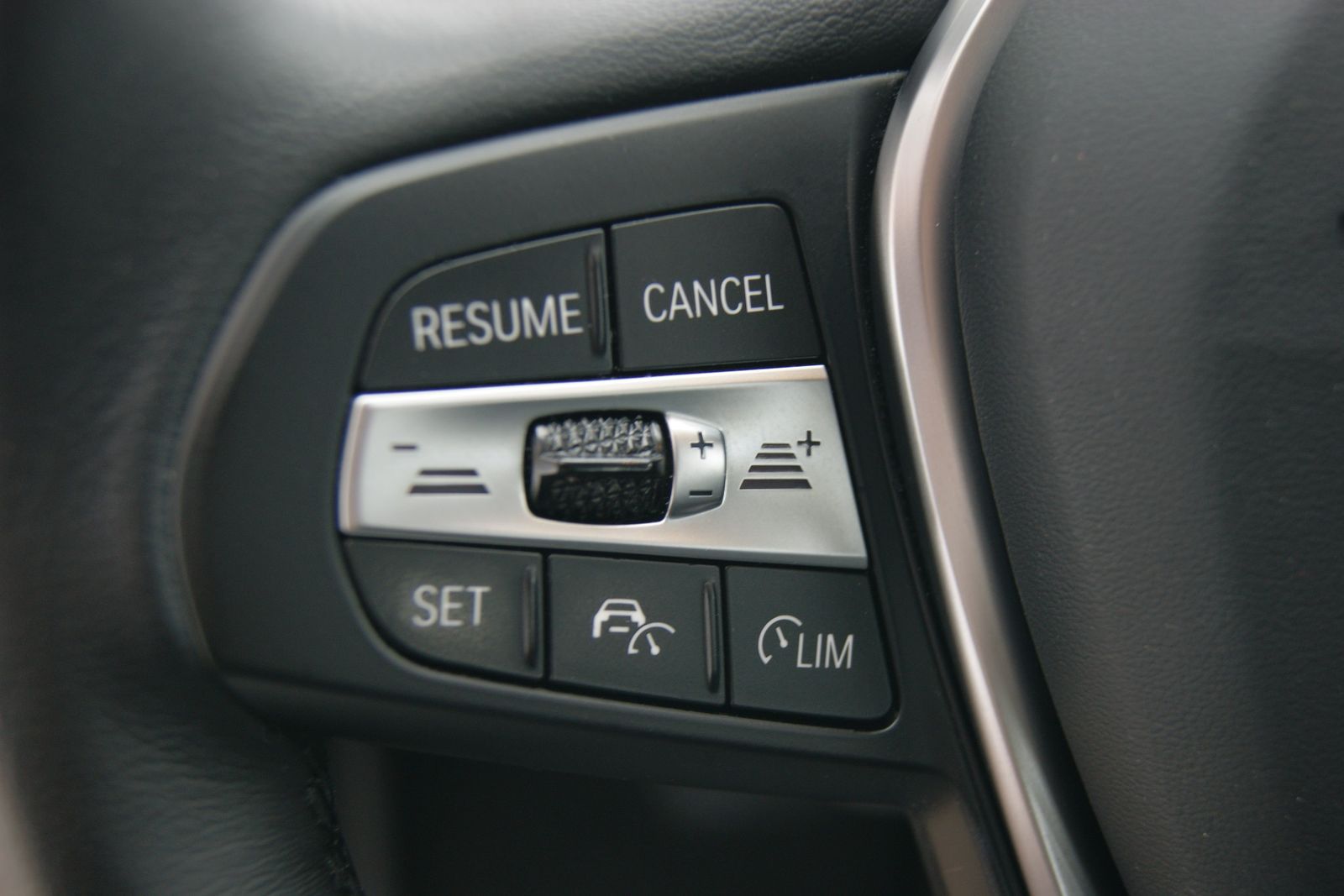 BMW 320i TOUR SPORT - Samsaru's Car Outlet