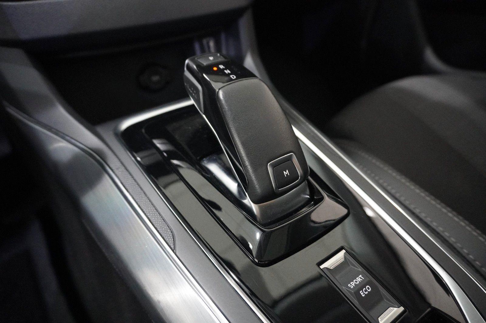 Peugeot 308 SW 1.5D ALLURE - Samsaru's Car Outlet