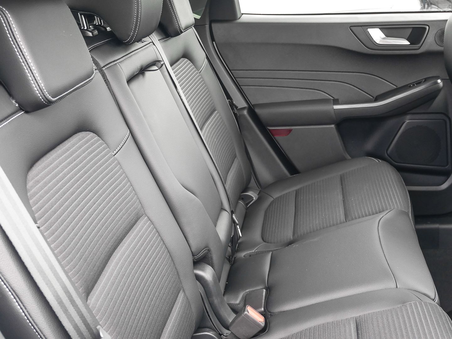 Ford Kuga Hybrid Titanium X FHEV 4x4 - Samsaru's Car Outlet