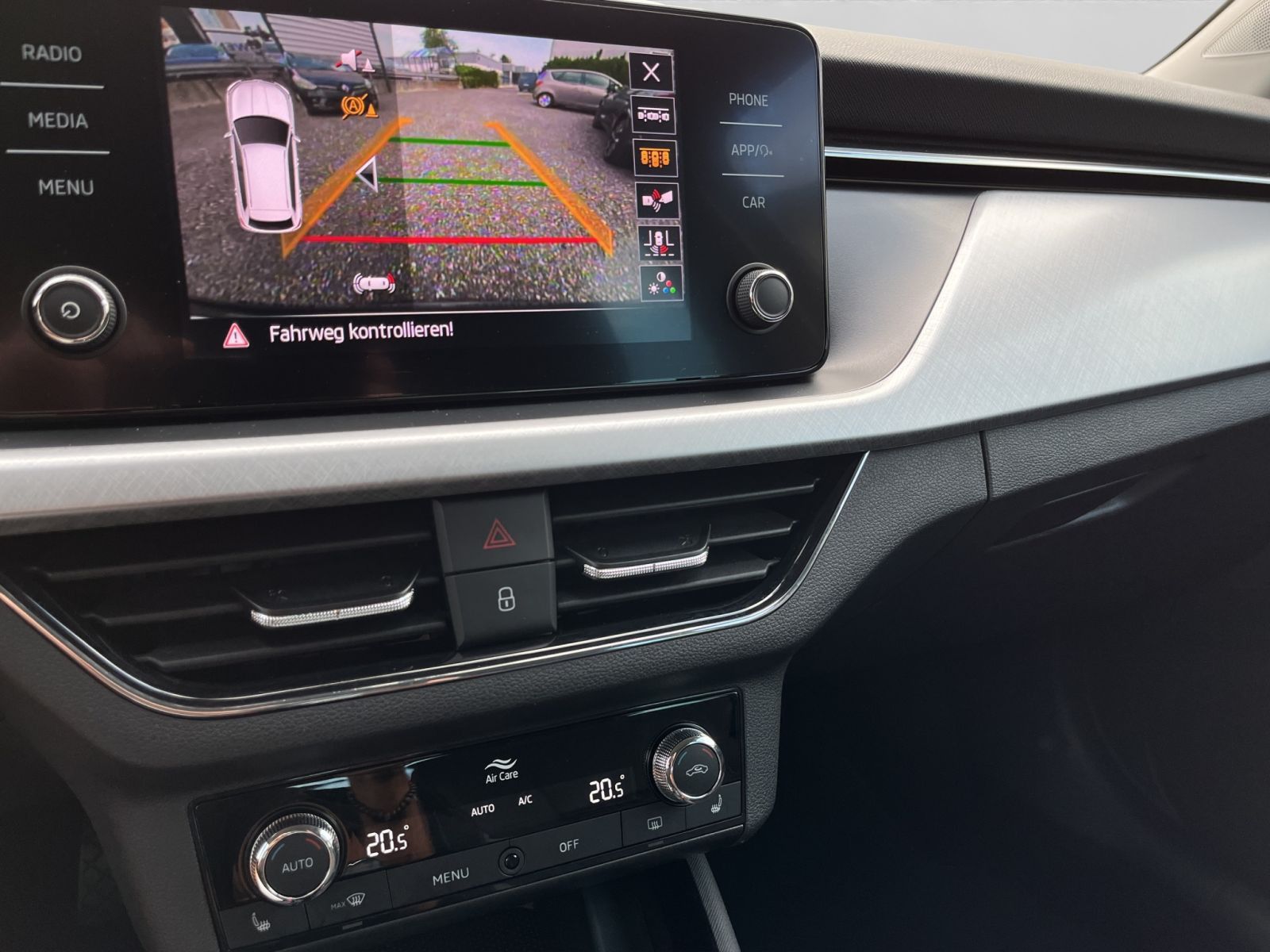 Skoda Kamiq Tour 1.5 TSI - Samsaru's Car Outlet