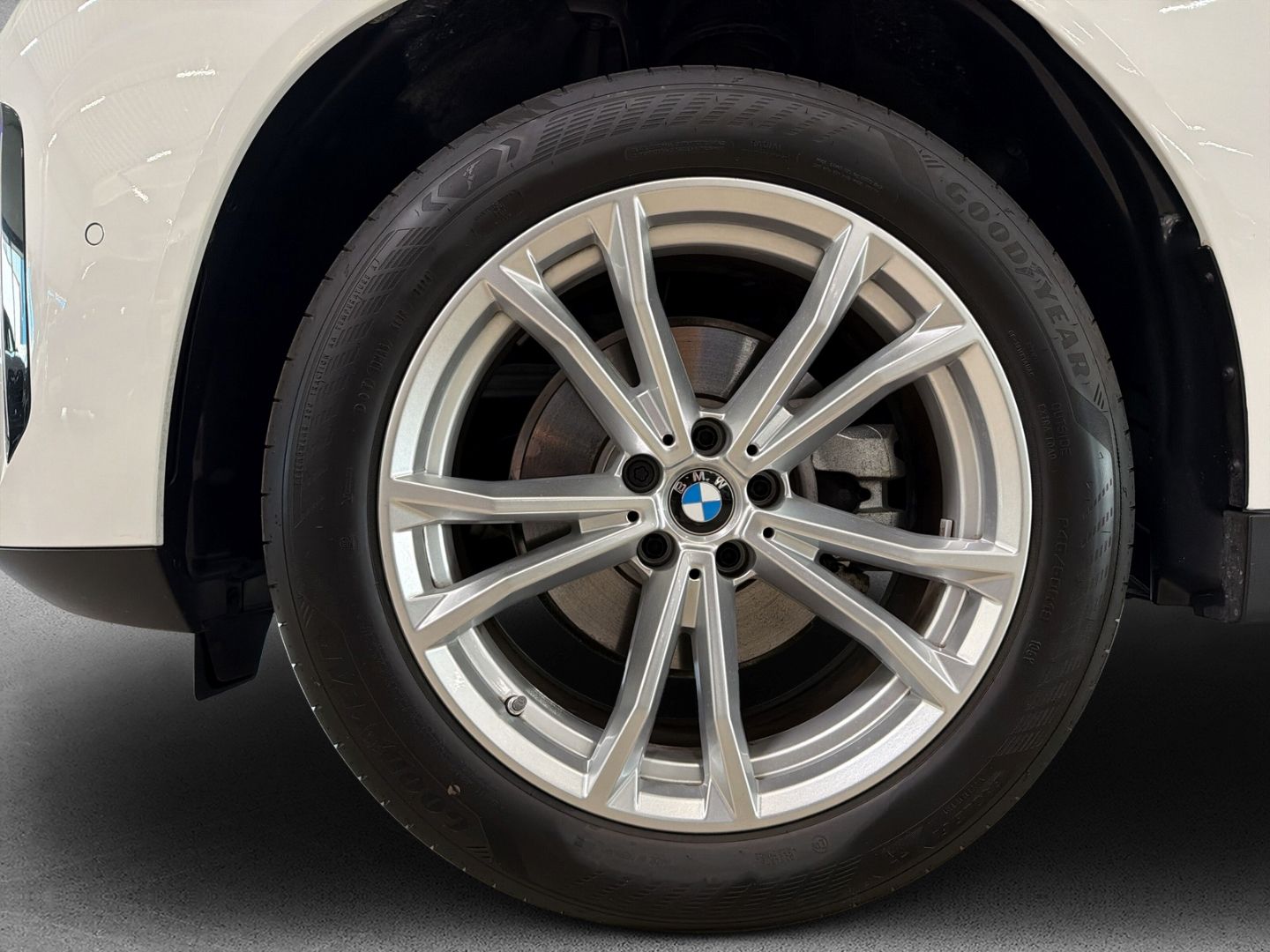 BMW X3 xDrive20d 19''LC PROF HuD AHK SP-SITZE SITZLÜ