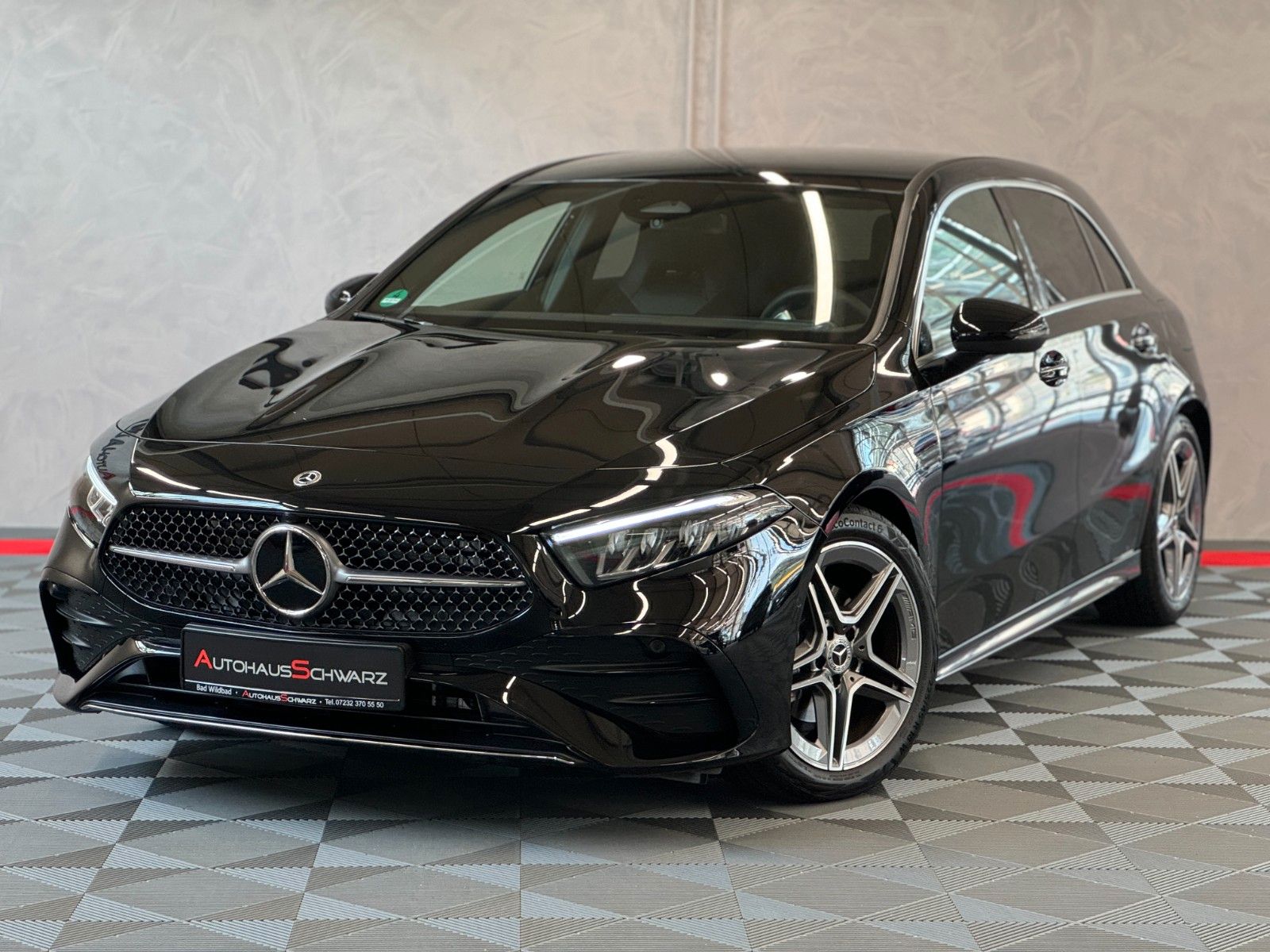 Mercedes-Benz A180 AMG Line - Samsaru's Car Outlet