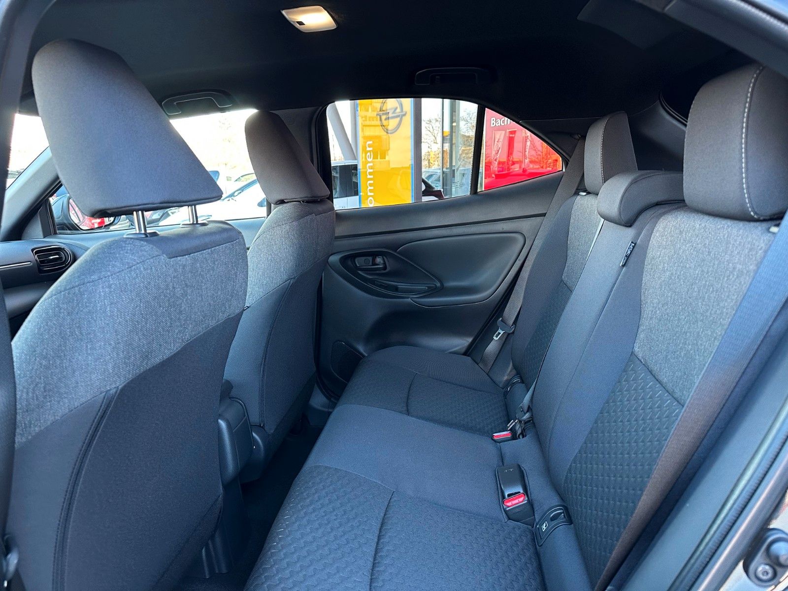 Toyota Yaris Cross Hybrid Teamplayer, NAVI,LED,SITZ-HZG