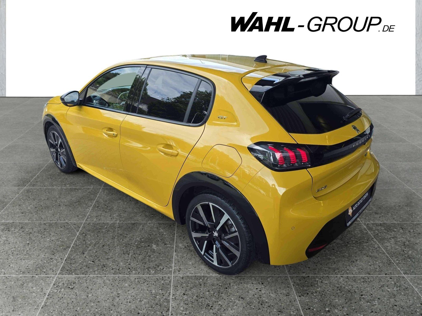Peugeot 208 1.2 Pure Tech 100 GT - Samsaru's Car Outlet