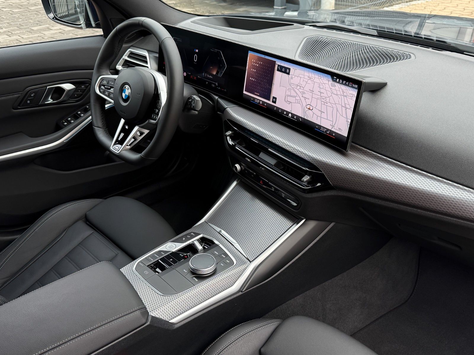 BMW 320d xD M Sport HuD AHK hifi StHzg 360° memory