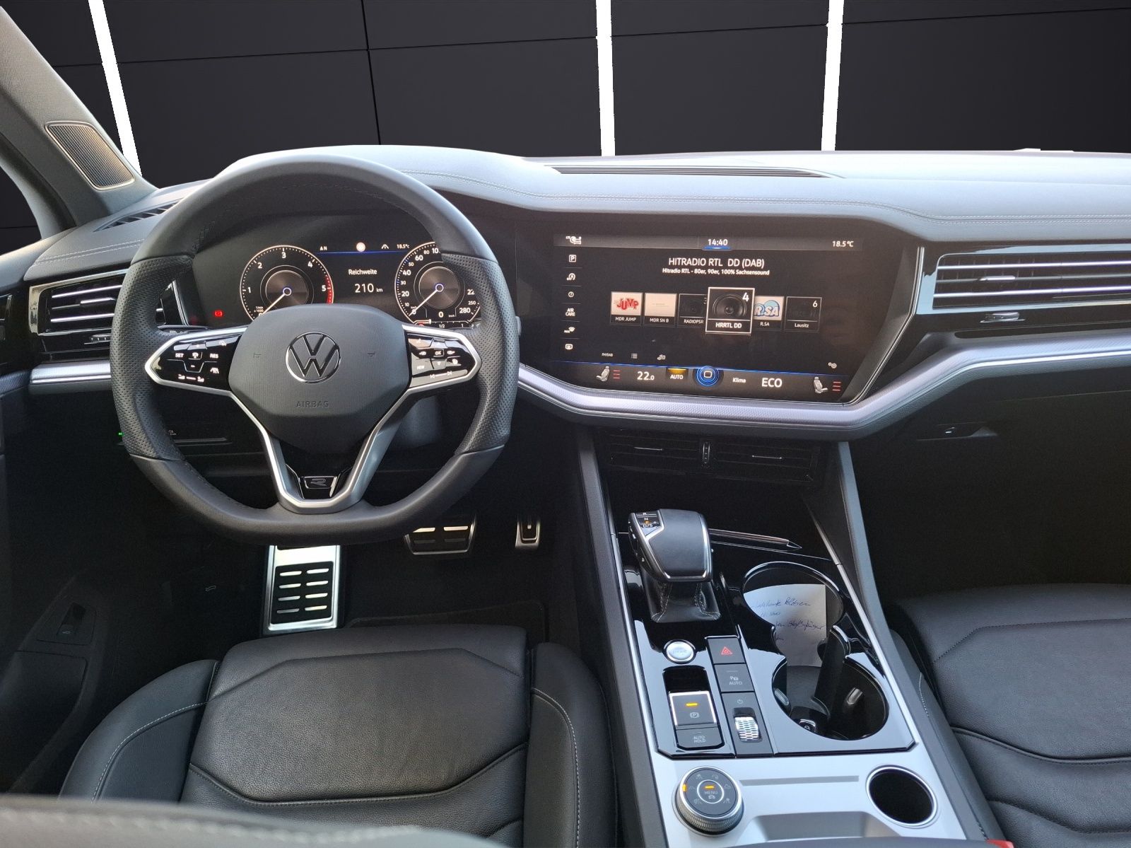 Volkswagen Touareg TDI R-Line 4M - Samsaru's Car Outlet