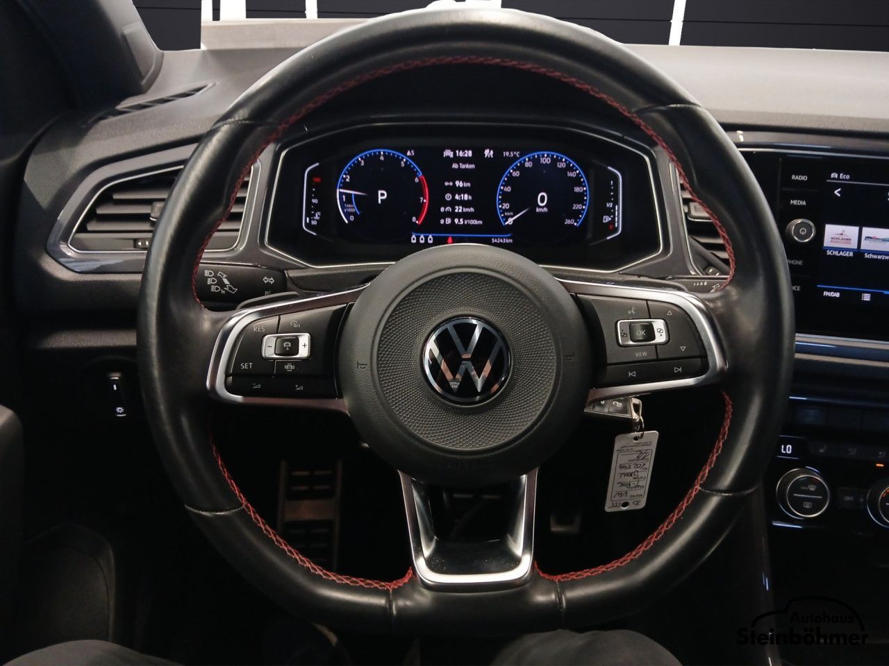 Volkswagen T-ROC Sport 1.5TSI DSG - Samsaru's Car Outlet