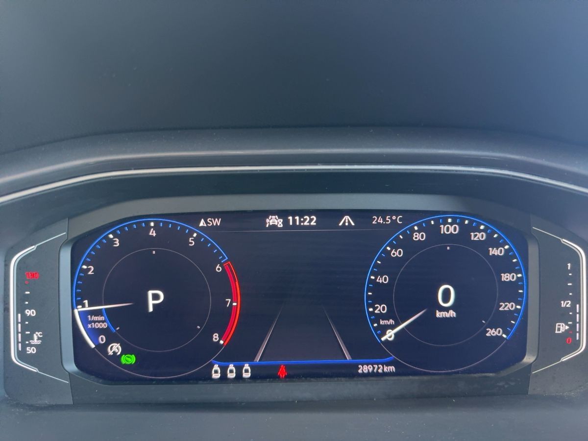 Volkswagen T-Roc 1.5 TSI DSG Sport - Samsaru's Car Outlet