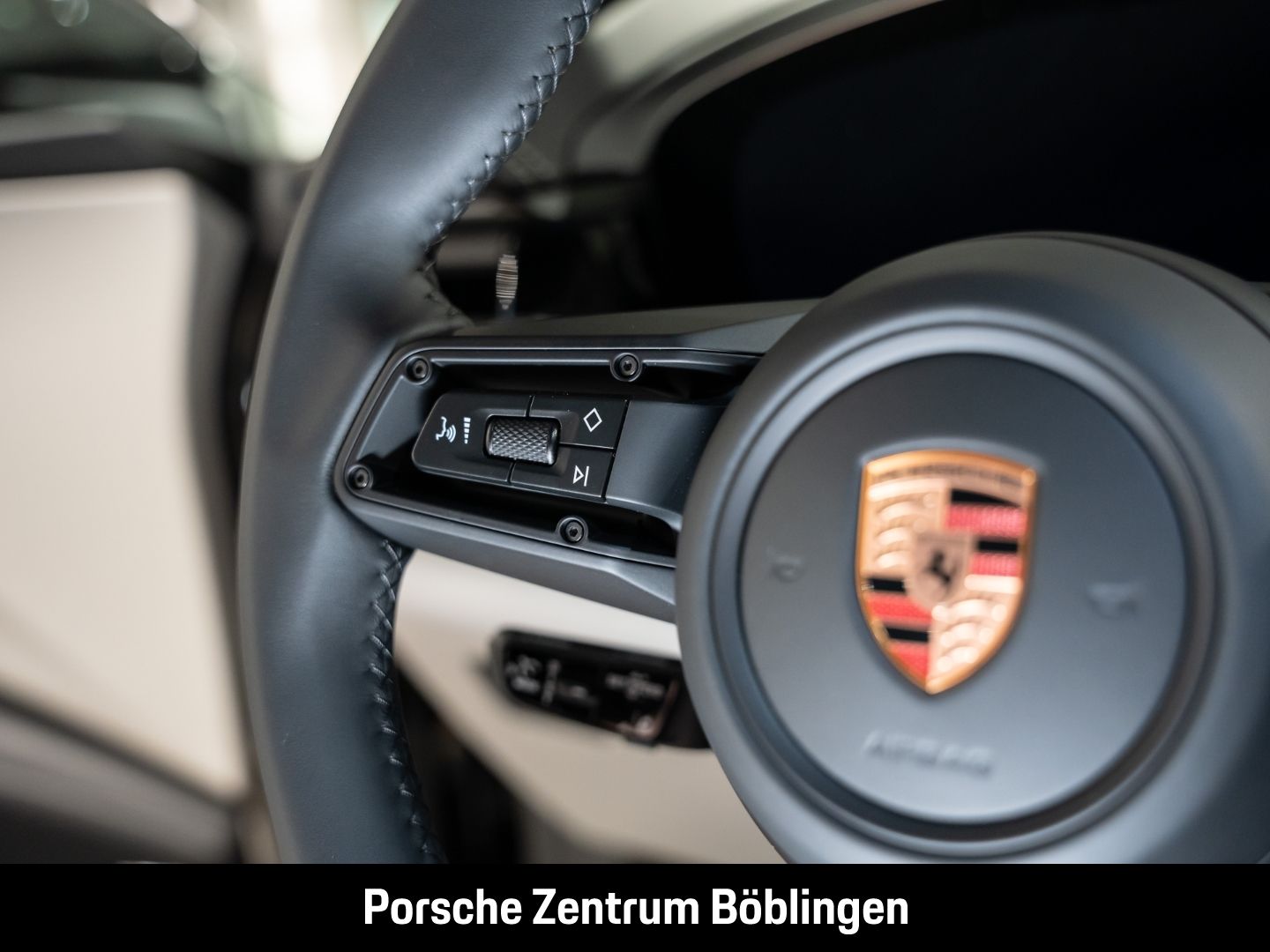 Porsche Macan 4S Hinterachslenkung InnoDrive Head-Up