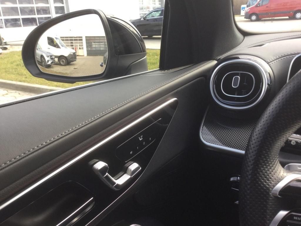 Mercedes-Benz GLC 200 4MATIC AMG - Samsaru's Car Outlet