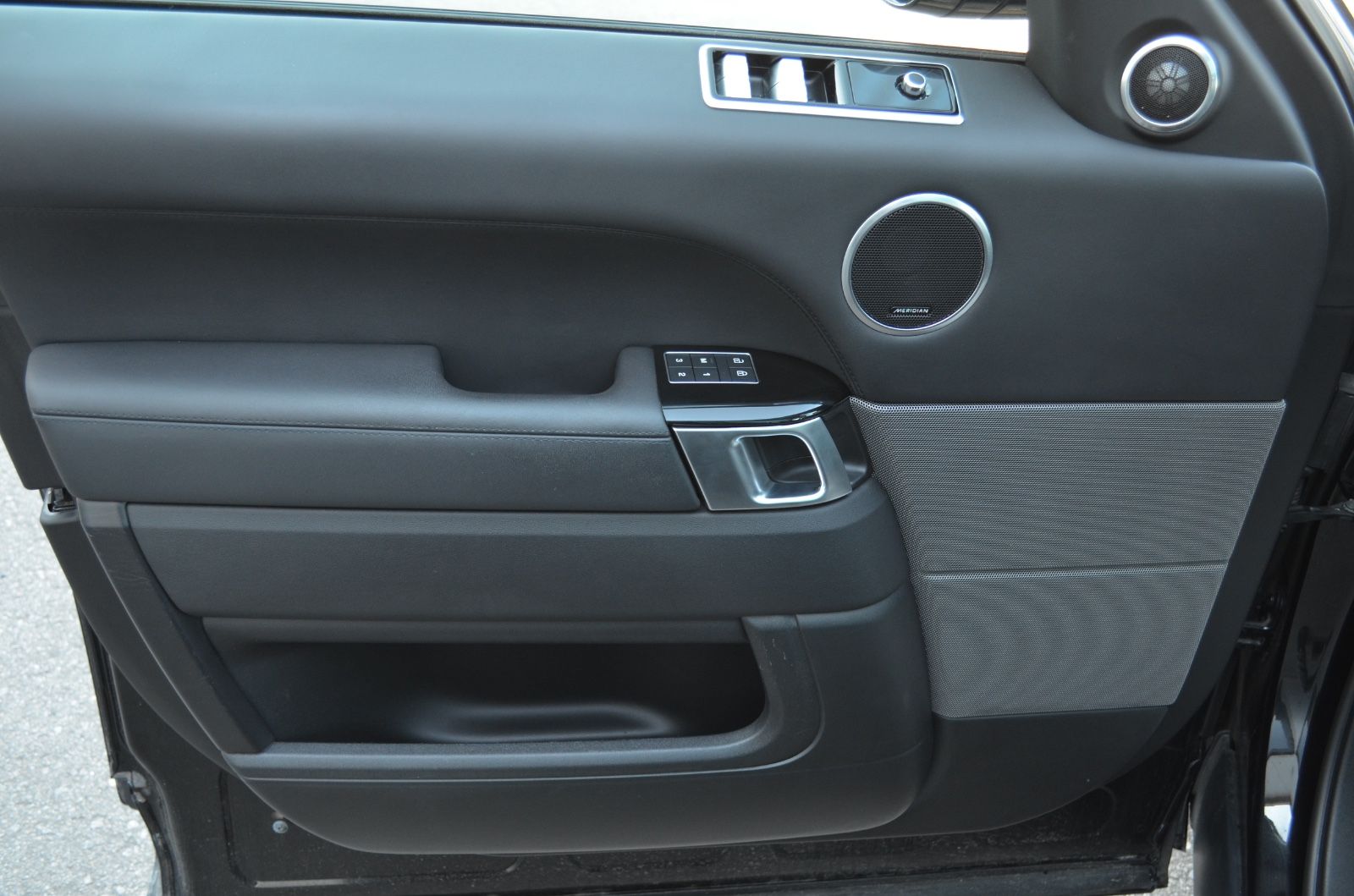 Range Rover Sport HSE Dynamic Stealth - Samsaru's Car Outlet
