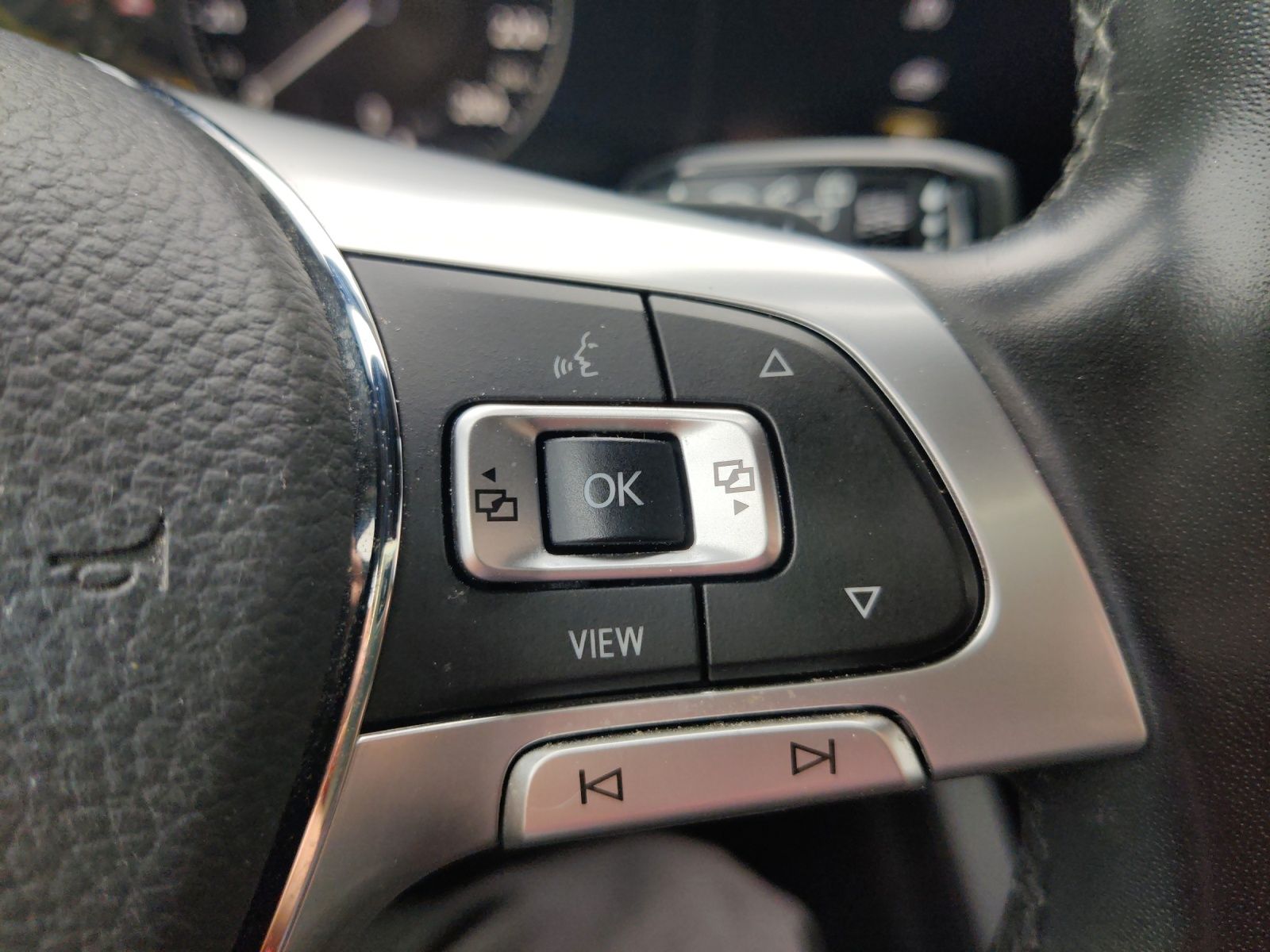 Volkswagen Touareg 4.0 V8 TDI Elegance 4M - Samsaru's Car Outlet