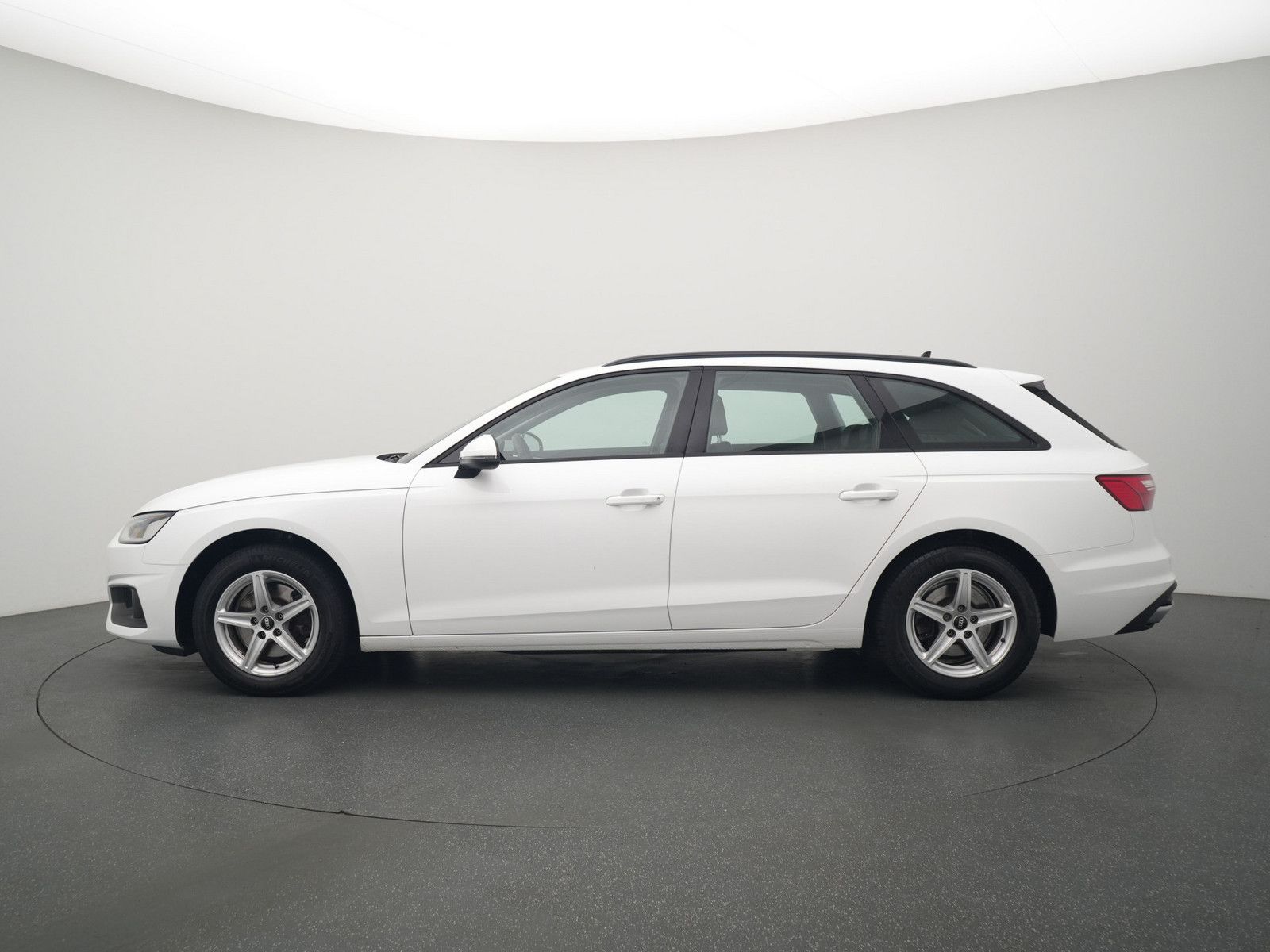 Audi A4 Avant - Samsaru's Car Outlet