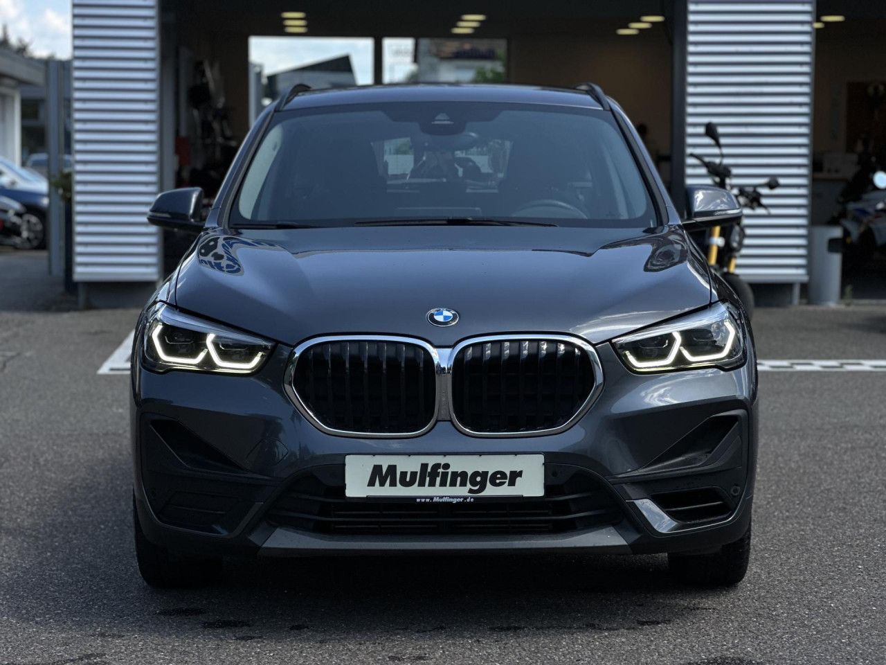 BMW X1 xDrive20i - Samsaru's Car Outlet