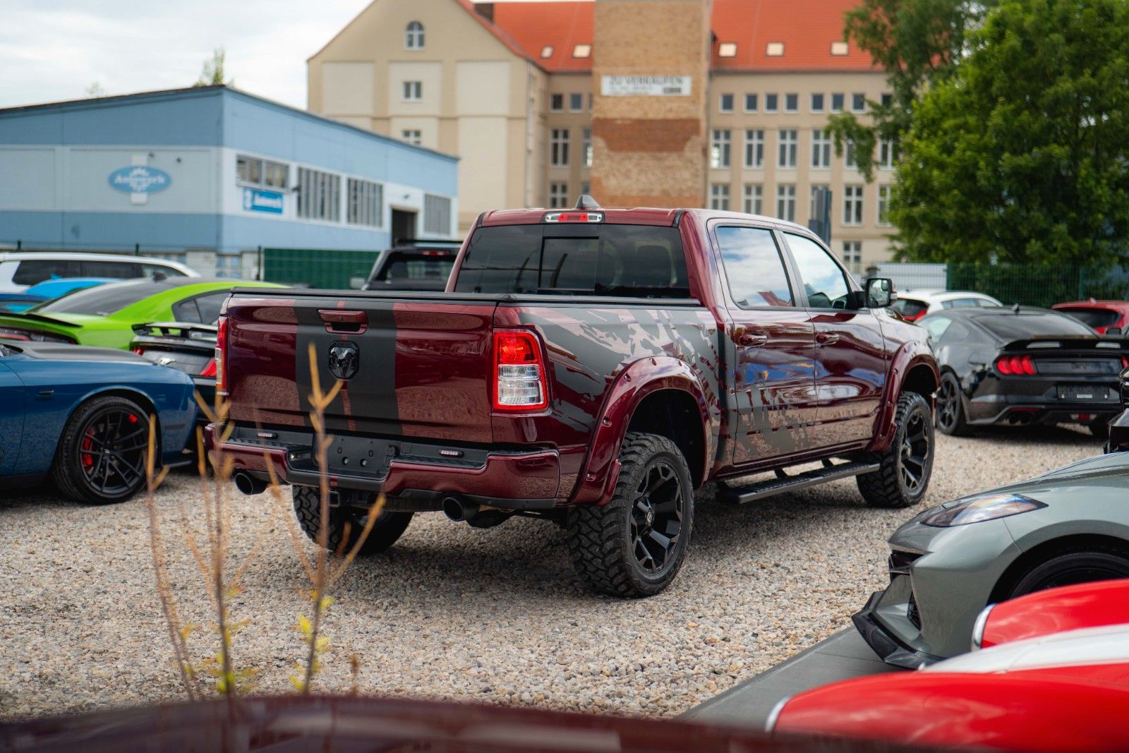 Dodge RAM 5.7 V8 HEMI 4x4 OFFROAD Night-Paket *LED*19%