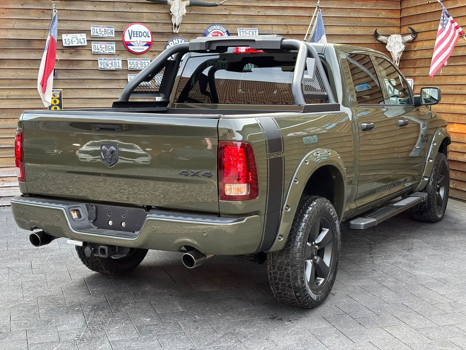 Dodge RAM 1500 5,7L Warlock 4x4 LEDER AHK LED