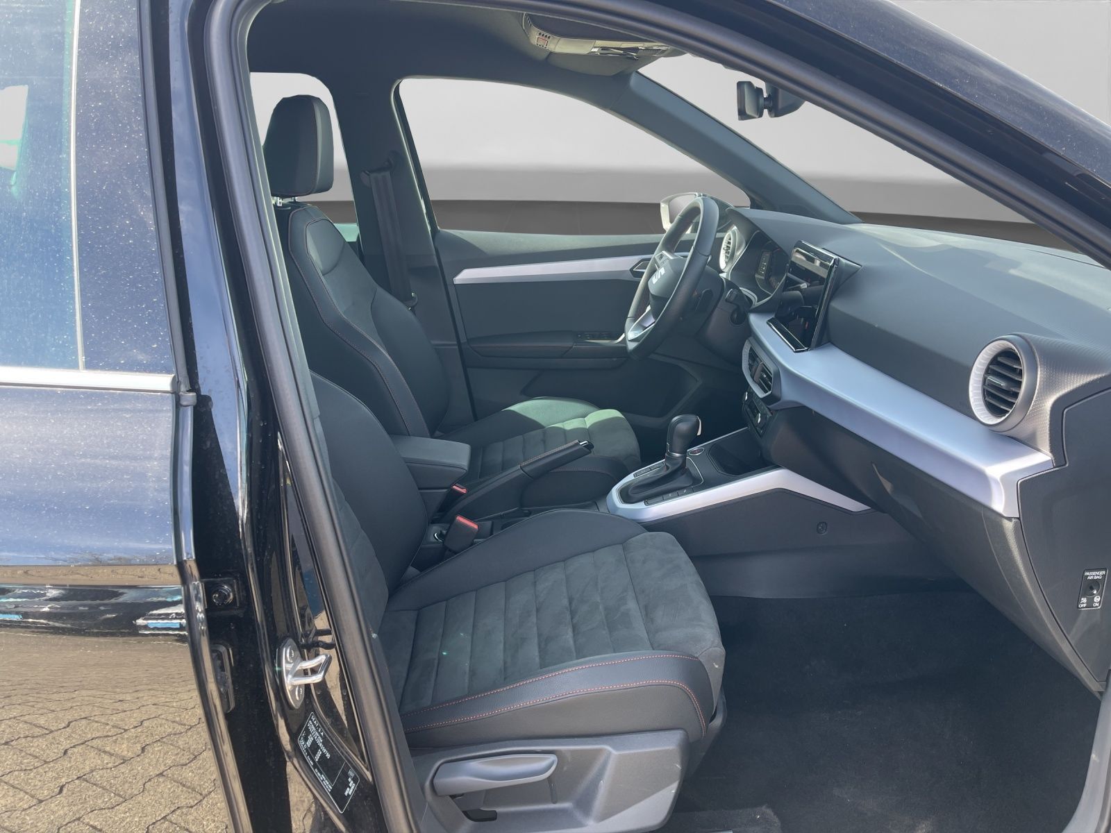 Seat Arona 1.5 TSI DSG FR NAVI AHK SITZHZG GJR