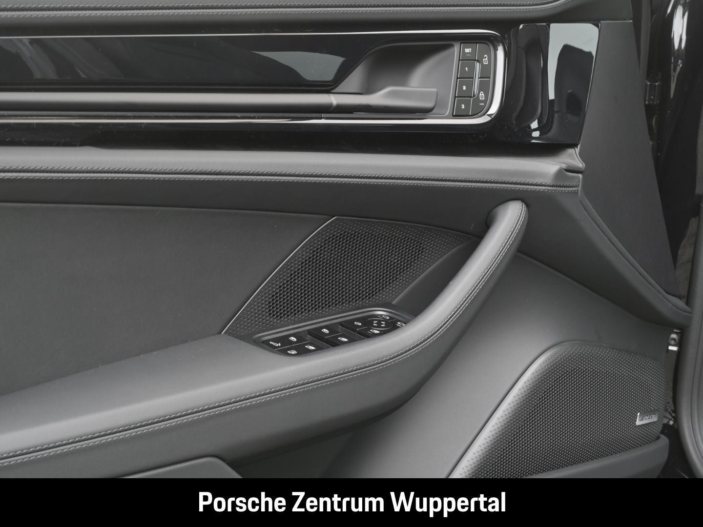 Porsche Panamera 4 E-Hybrid BOSE Sportabgasanlage LED