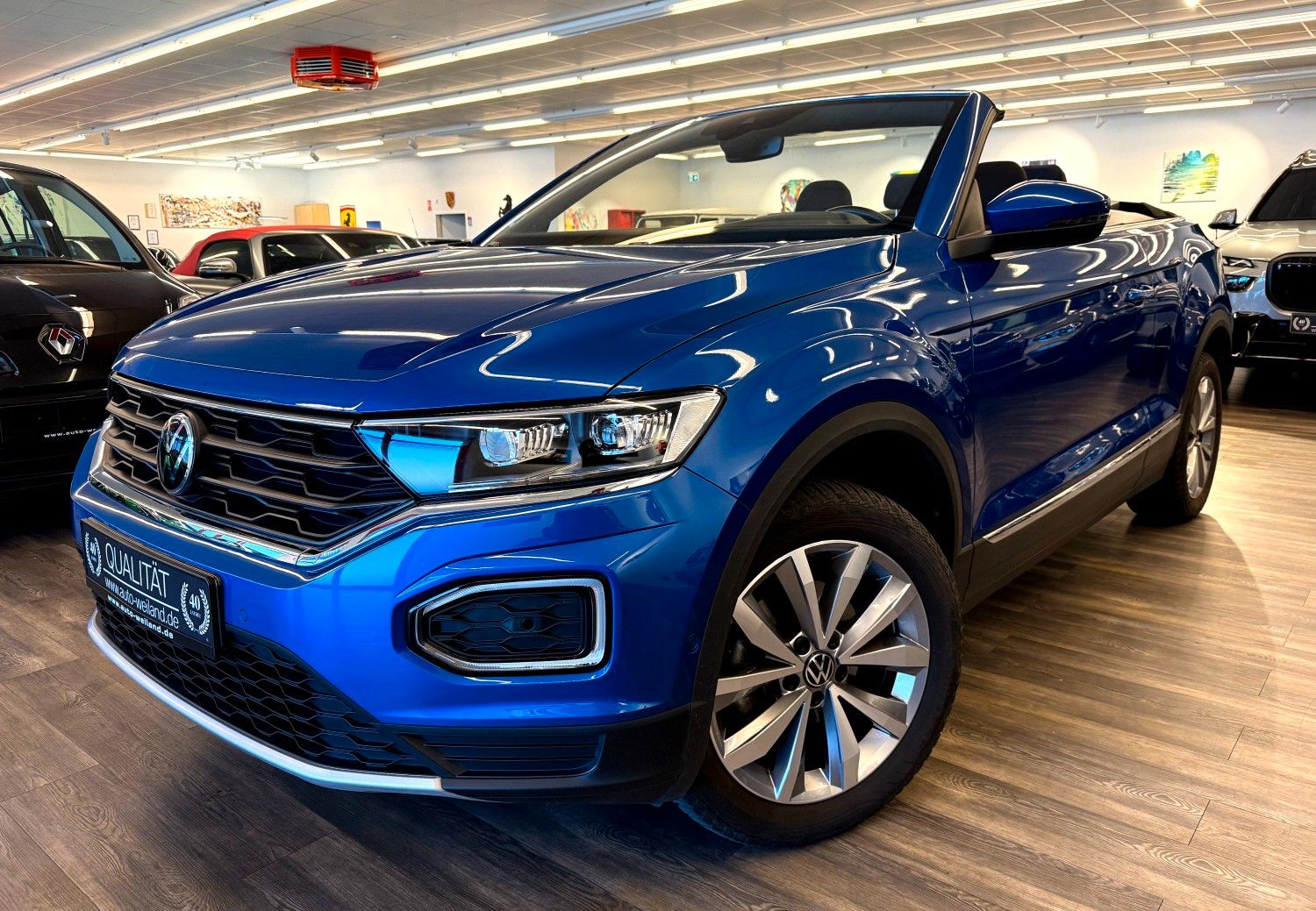 Volkswagen T-Roc 1.5 TSI - Samsaru's Car Outlet