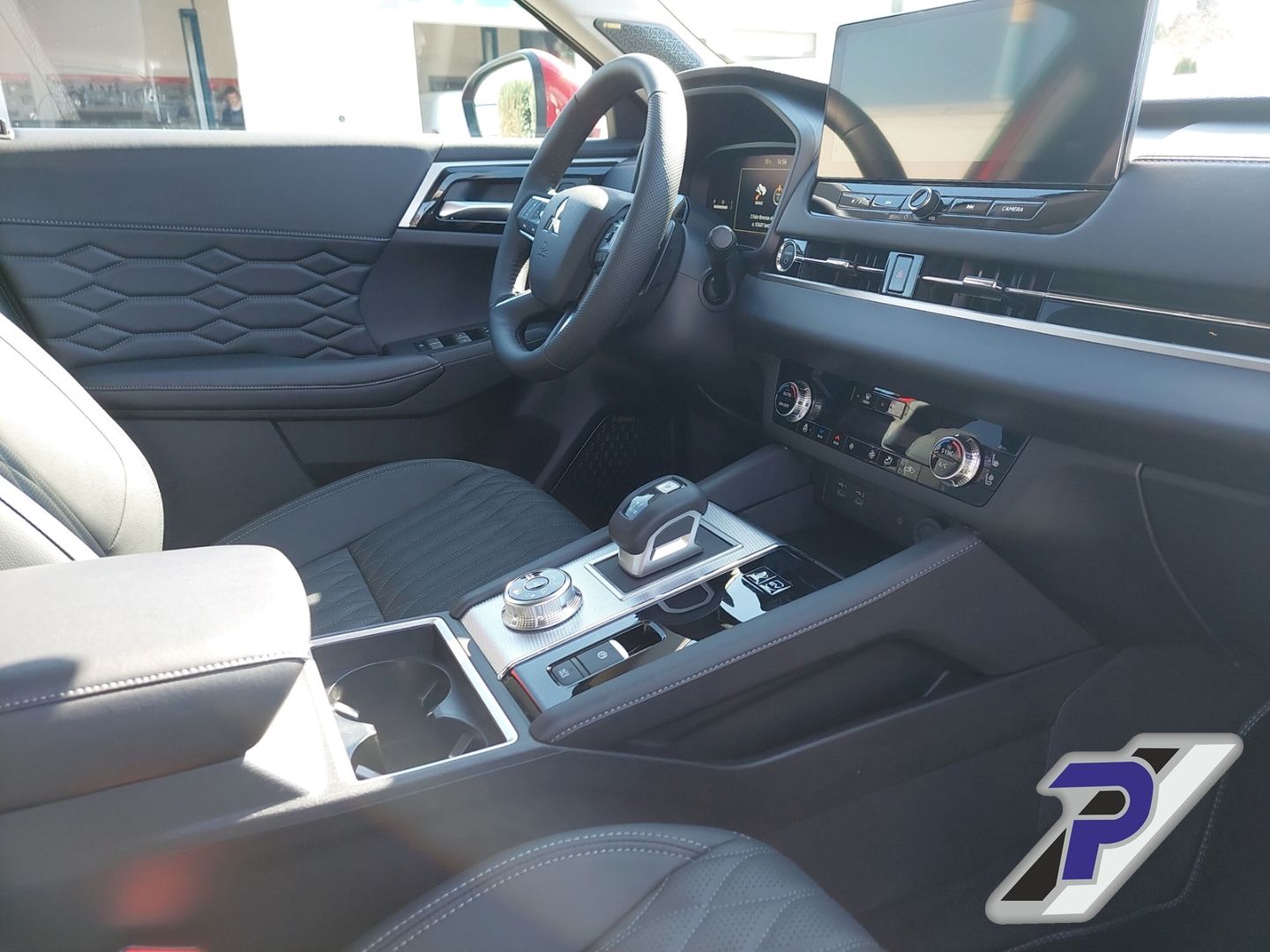 Mitsubishi Outlander TOP LEDER Allrad YAMAHA Sound LED Kame