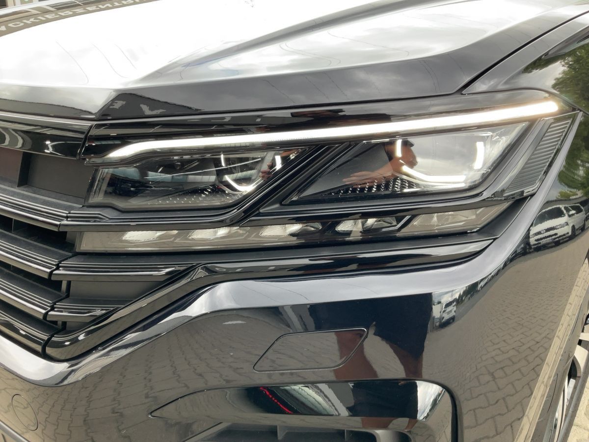 Volkswagen Touareg 3.0 TDI 4M R-LINE - Samsaru's Car Outlet
