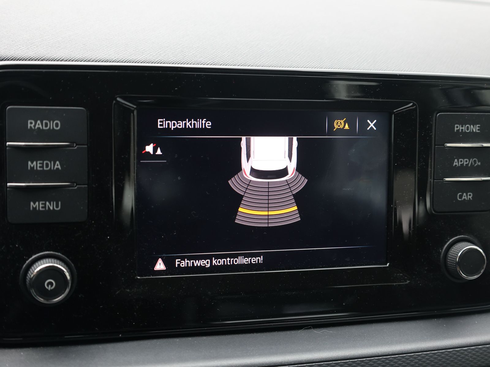 Skoda Kamiq 1.0 TSI Active - Samsaru's Car Outlet