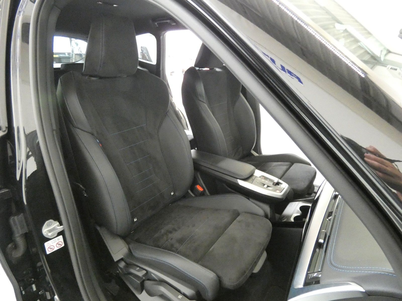 BMW X1 23d xDrive M Sportpaket - Samsaru's Car Outlet