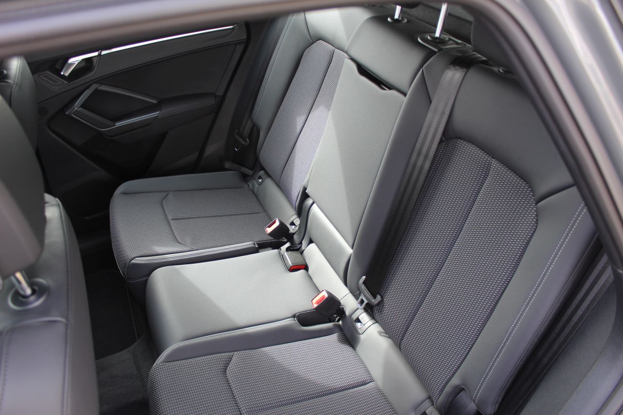 Audi Q3 S line 40 TFSI quattro S tronic - Samsaru's Car Outlet