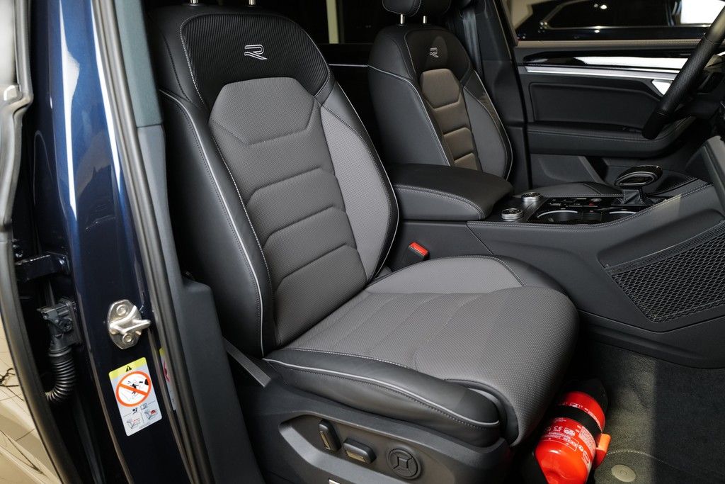 Volkswagen Touareg 3.0TDI R-Line Allradlenk StdHz Keyless